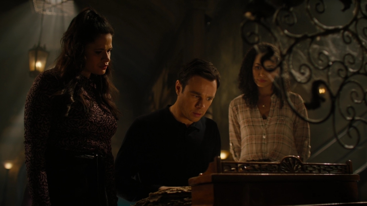 Charmed-Online-dot-nl_Charmed2x08TheRulesOfEngagement0615.jpg
