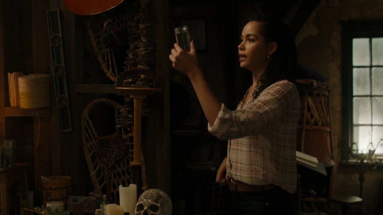 Charmed-Online-dot-nl_Charmed2x08TheRulesOfEngagement0706.jpg Charmed-Online-dot-nl_Charmed2x08TheRulesOfEngagement0706.jpg