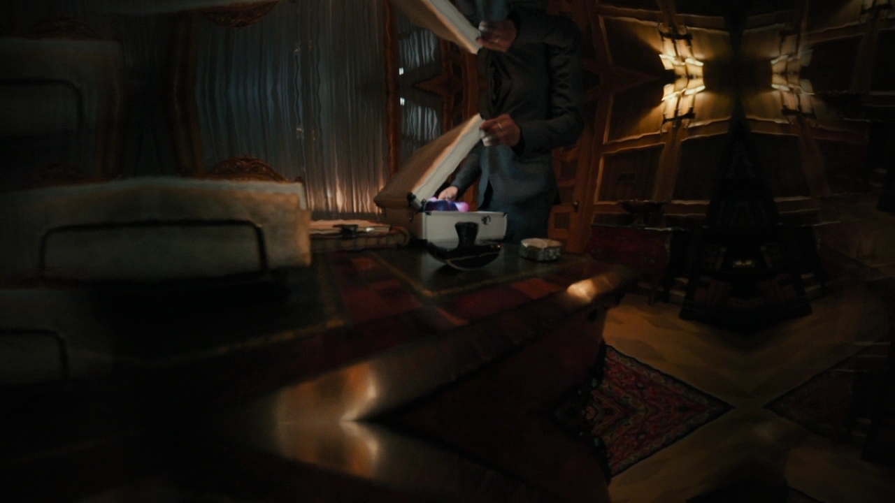 Charmed-Online-dot-nl_Charmed2x08TheRulesOfEngagement1023.jpg