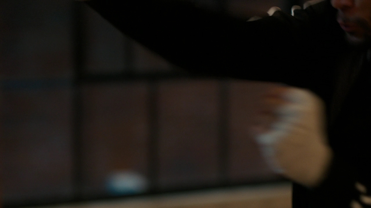 Charmed-Online-dot-nl_Charmed2x08TheRulesOfEngagement1927.jpg