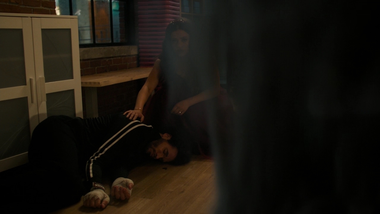Charmed-Online-dot-nl_Charmed2x08TheRulesOfEngagement2067.jpg