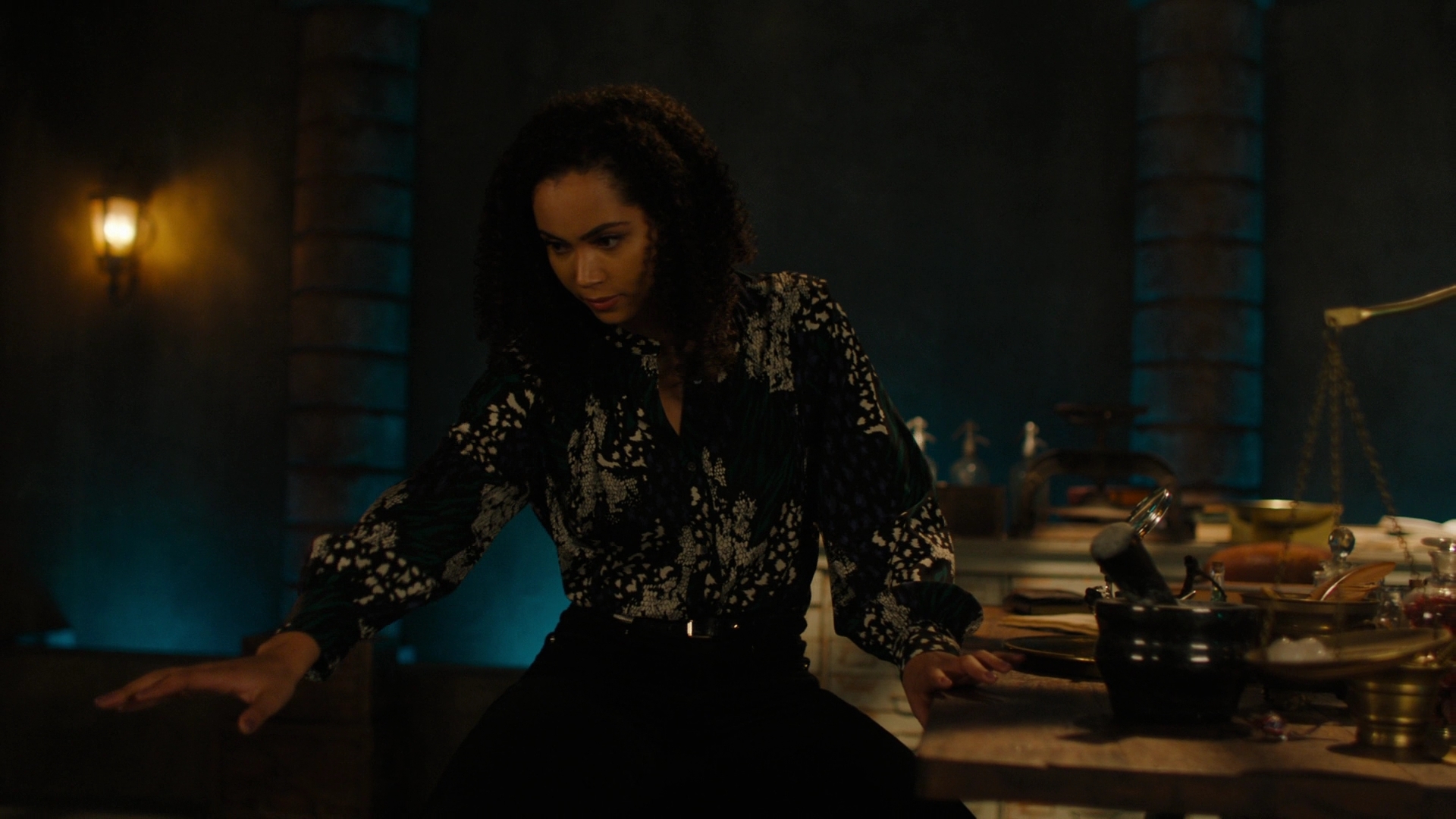 Charmed-Online-dot-nl_Charmed2x09GeussWhosComingToSafeSpaceSeattlle0222.jpg Charmed-Online-dot-nl_Charmed2x09GeussWhosComingToSafeSpaceSeattlle0222.jpg