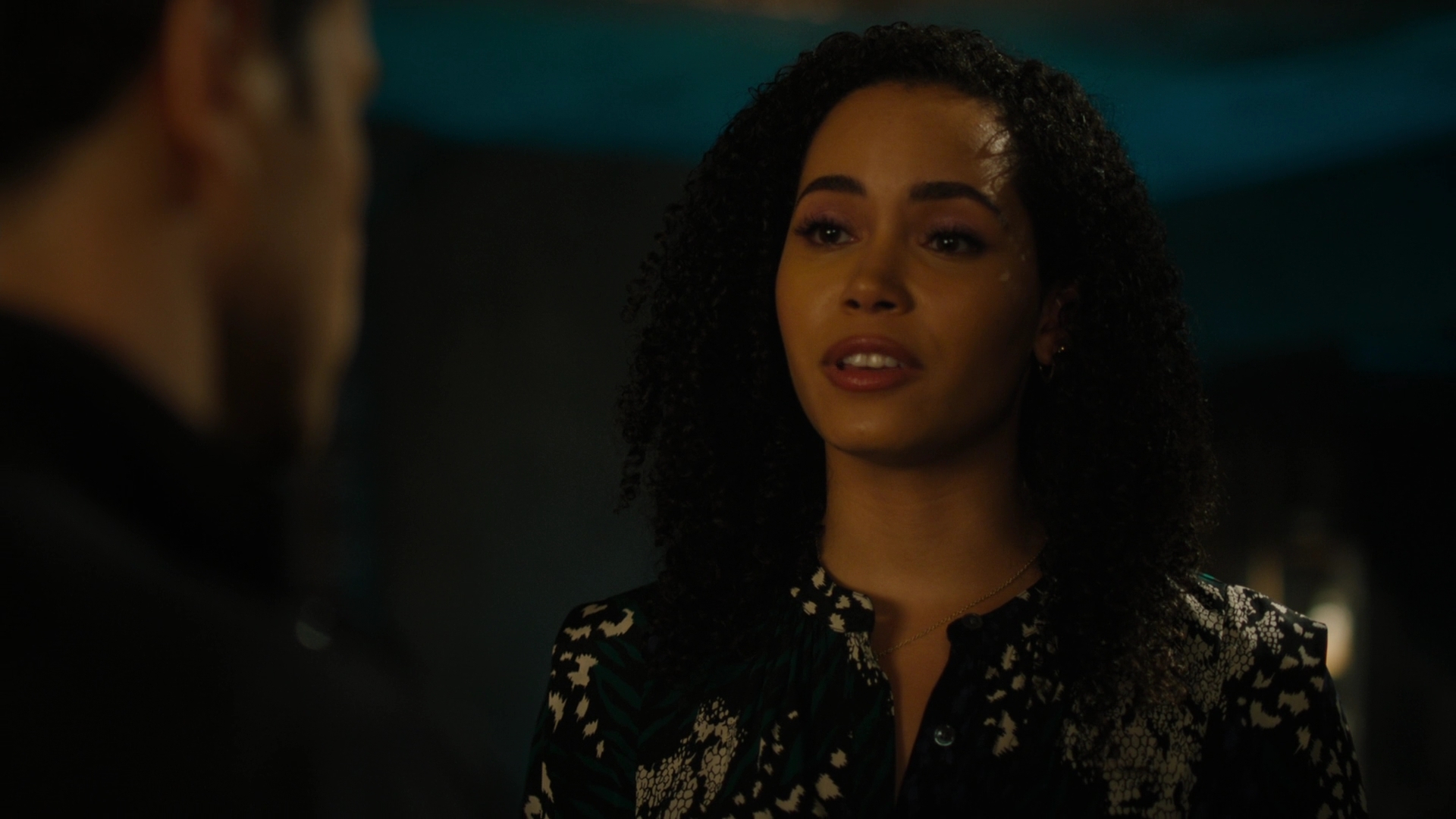 Charmed-Online-dot-nl_Charmed2x09GeussWhosComingToSafeSpaceSeattlle0246.jpg