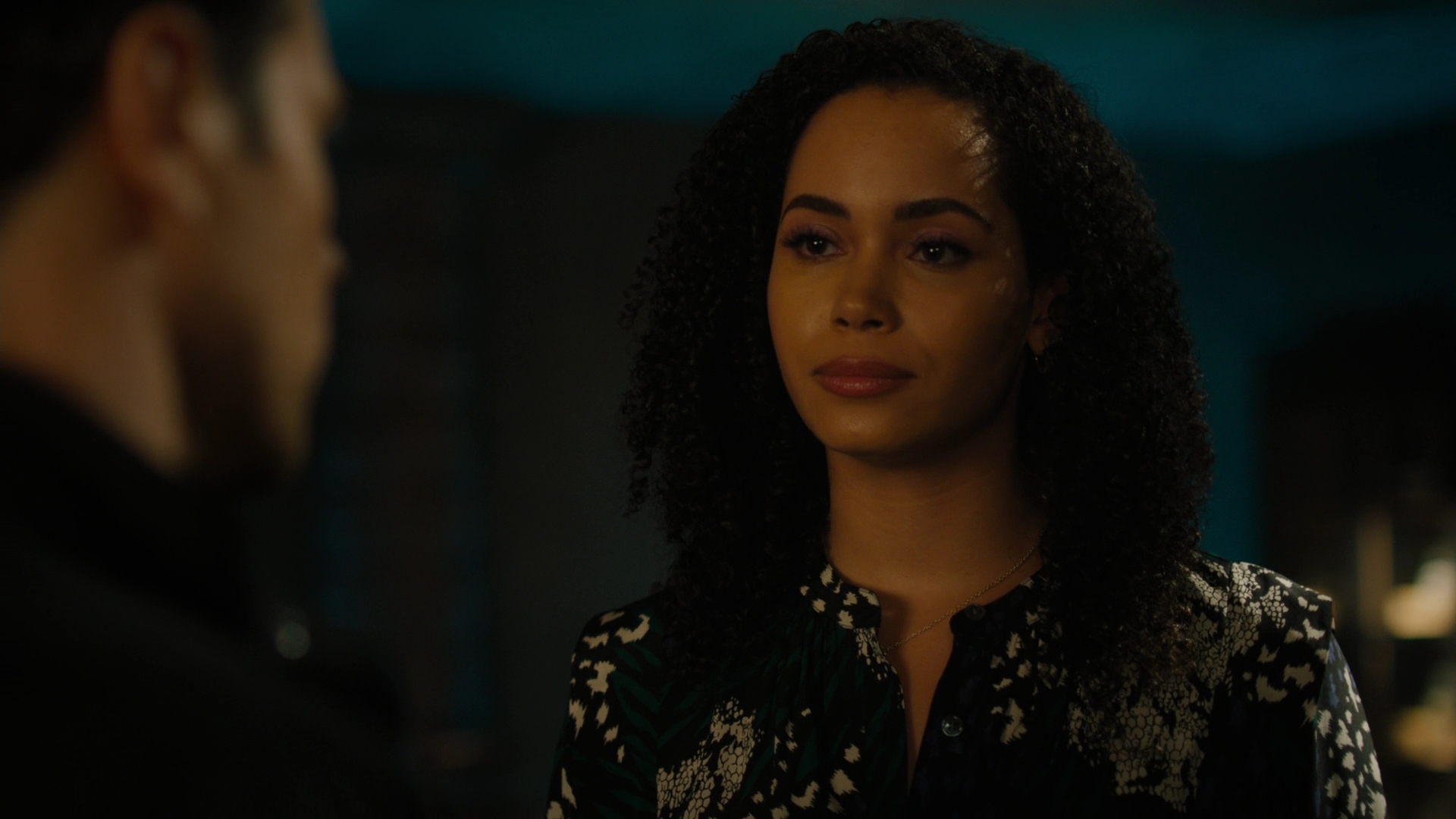 Charmed-Online-dot-nl_Charmed2x09GeussWhosComingToSafeSpaceSeattlle0250.jpg