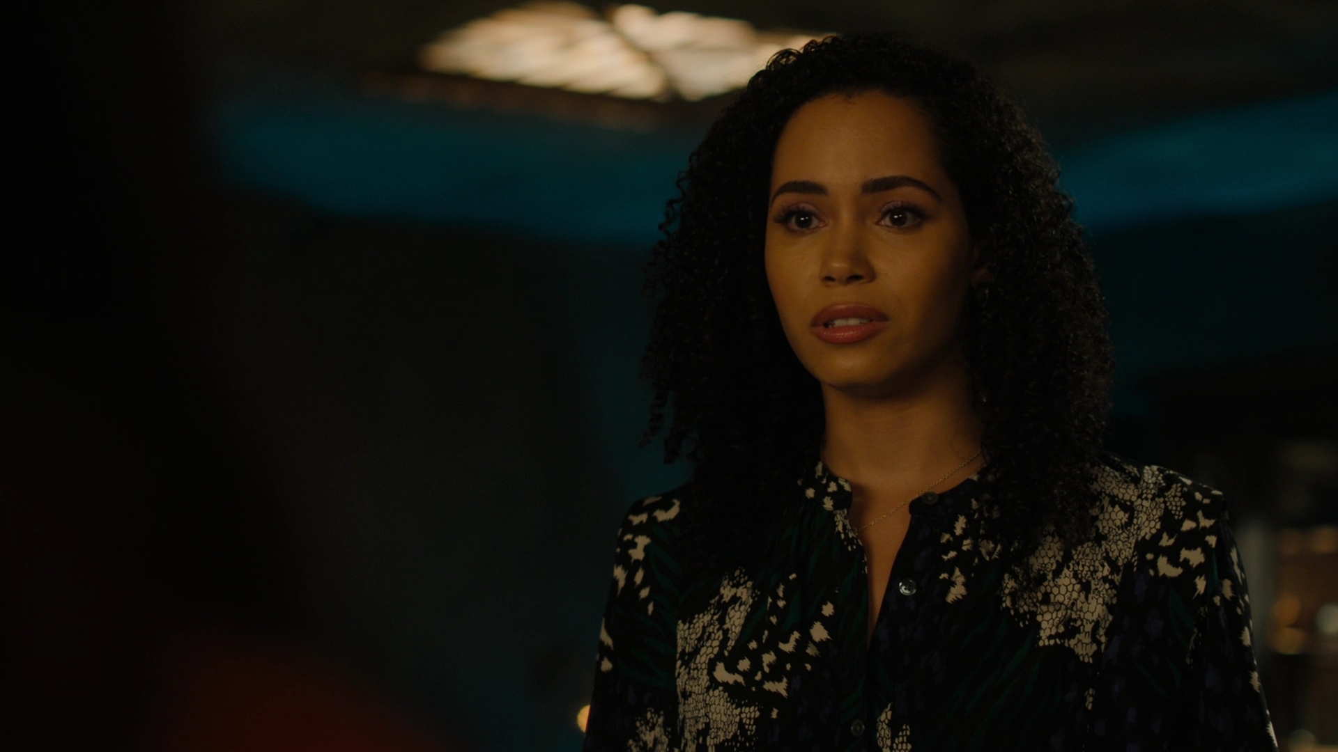 Charmed-Online-dot-nl_Charmed2x09GeussWhosComingToSafeSpaceSeattlle0278.jpg Charmed-Online-dot-nl_Charmed2x09GeussWhosComingToSafeSpaceSeattlle0278.jpg