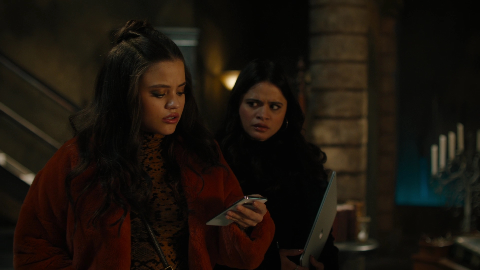 Charmed-Online-dot-nl_Charmed2x09GeussWhosComingToSafeSpaceSeattlle0302.jpg Charmed-Online-dot-nl_Charmed2x09GeussWhosComingToSafeSpaceSeattlle0302.jpg