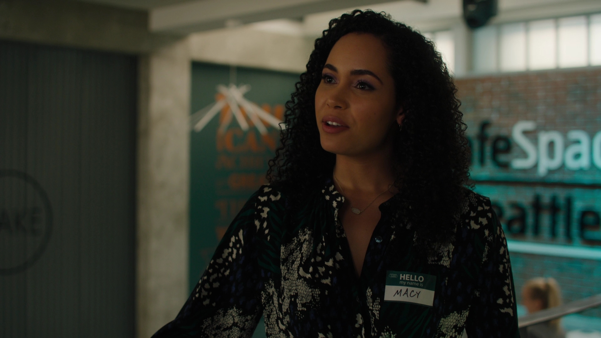 Charmed-Online-dot-nl_Charmed2x09GeussWhosComingToSafeSpaceSeattlle0322.jpg