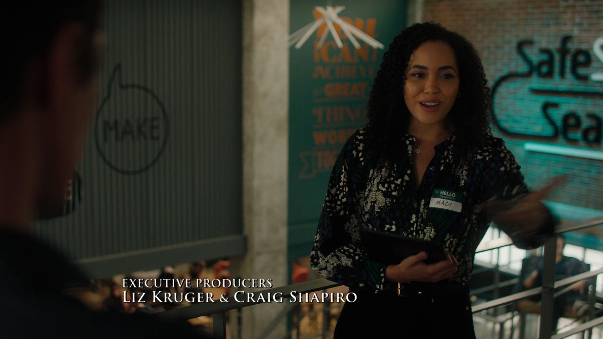 Charmed-Online-dot-nl_Charmed2x09GeussWhosComingToSafeSpaceSeattlle0380.jpg