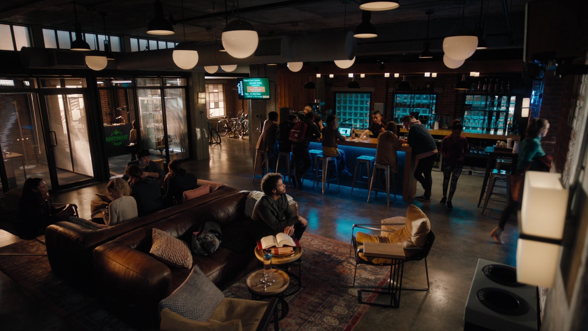 Charmed-Online-dot-nl_Charmed2x09GeussWhosComingToSafeSpaceSeattlle0447.jpg