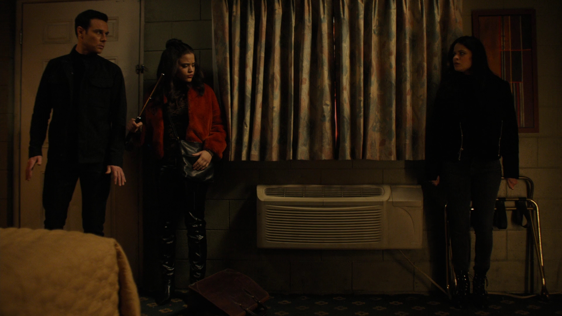 Charmed-Online-dot-nl_Charmed2x09GeussWhosComingToSafeSpaceSeattlle0624.jpg