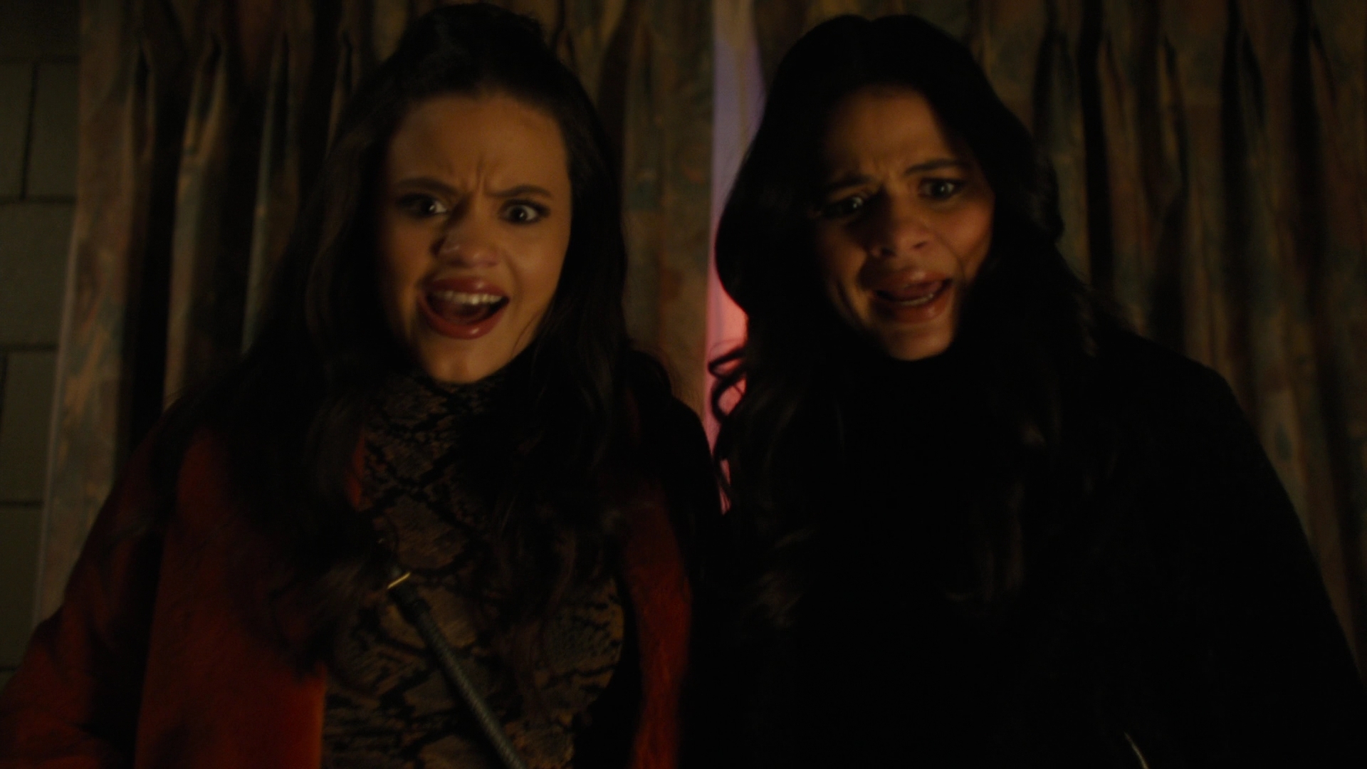 Charmed-Online-dot-nl_Charmed2x09GeussWhosComingToSafeSpaceSeattlle0638.jpg