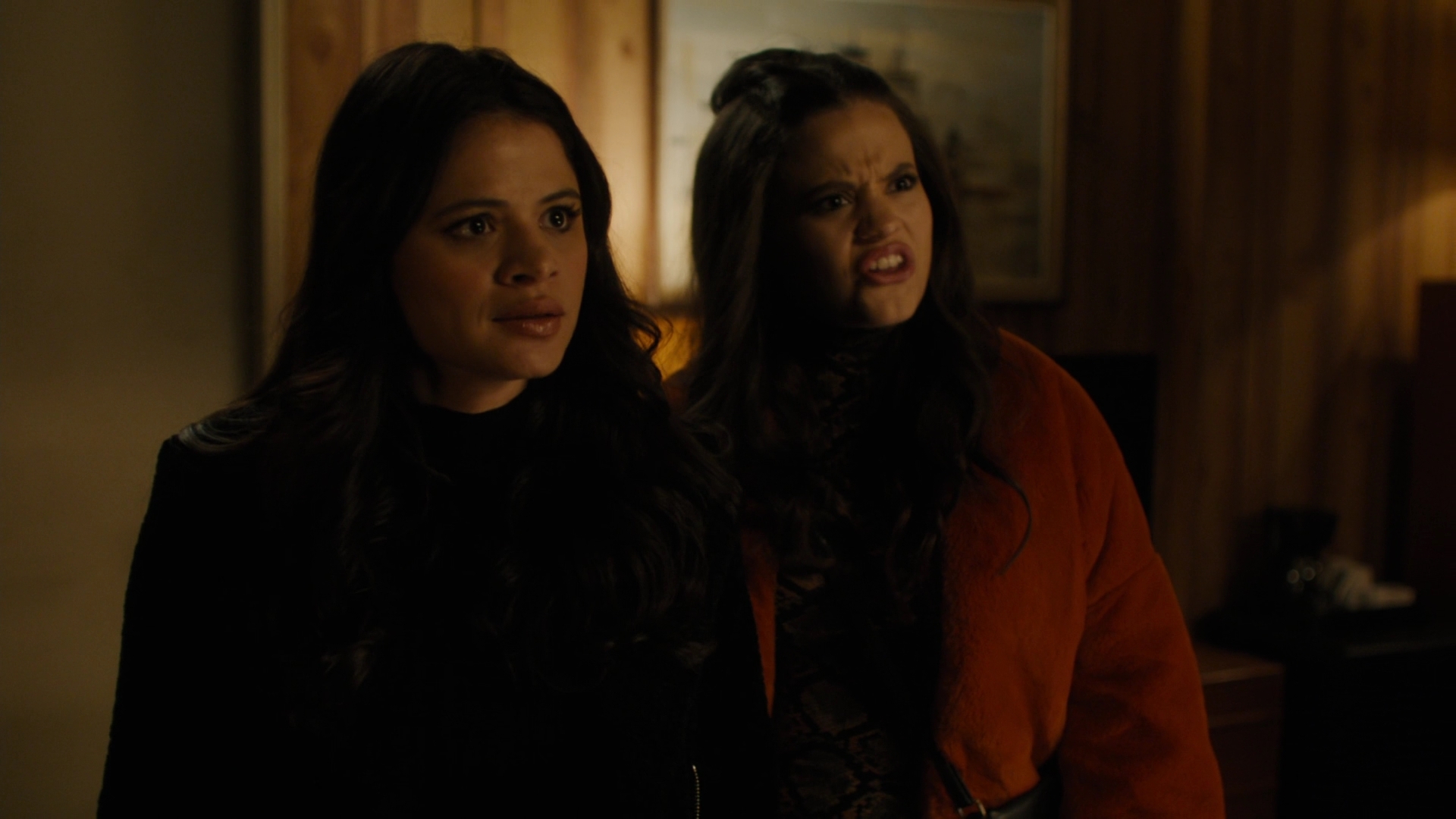 Charmed-Online-dot-nl_Charmed2x09GeussWhosComingToSafeSpaceSeattlle0648.jpg Charmed-Online-dot-nl_Charmed2x09GeussWhosComingToSafeSpaceSeattlle0648.jpg