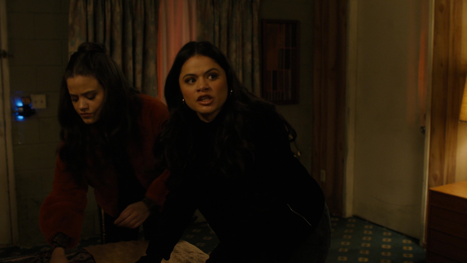Charmed-Online-dot-nl_Charmed2x09GeussWhosComingToSafeSpaceSeattlle0761.jpg