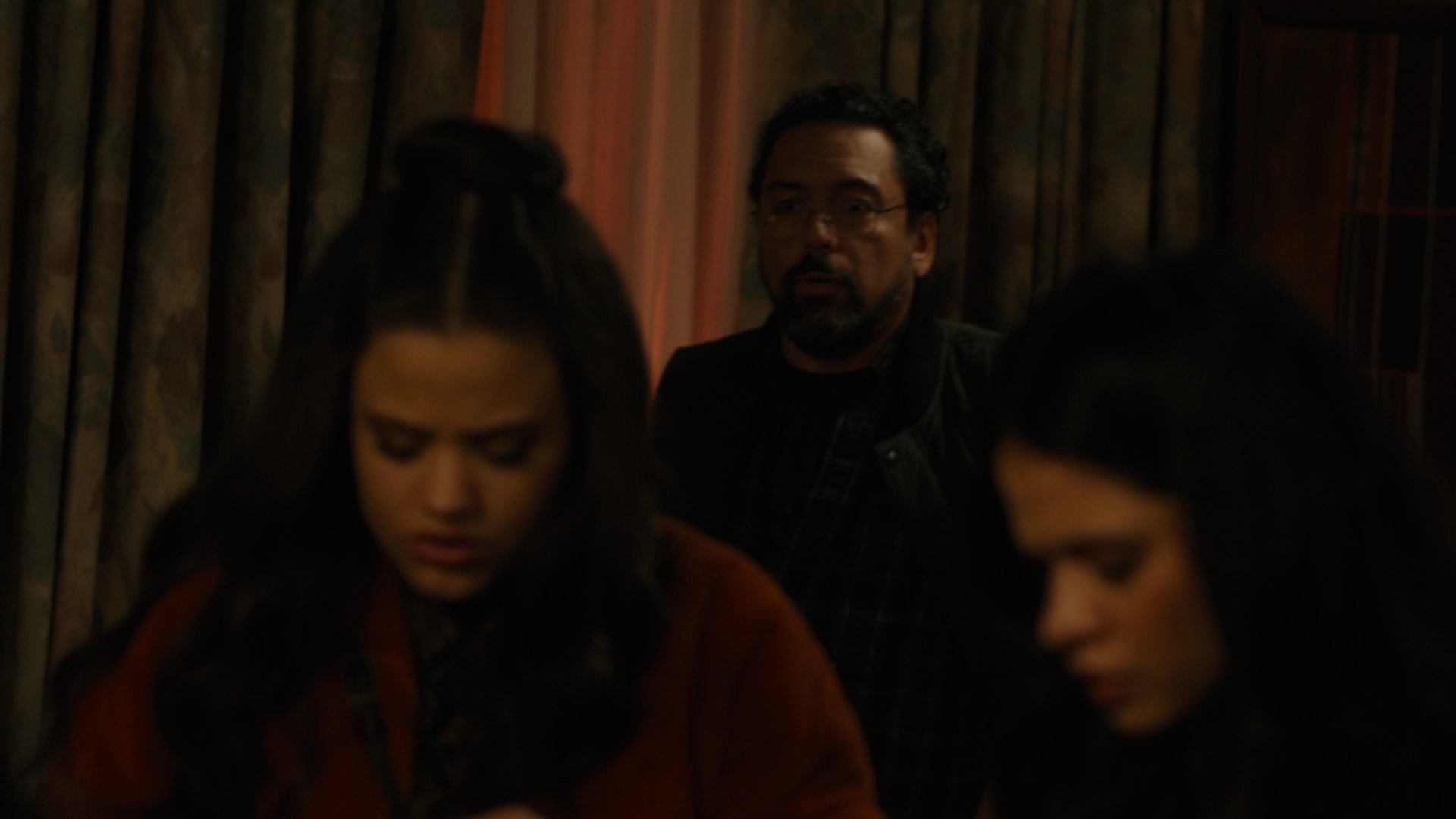 Charmed-Online-dot-nl_Charmed2x09GeussWhosComingToSafeSpaceSeattlle0781.jpg