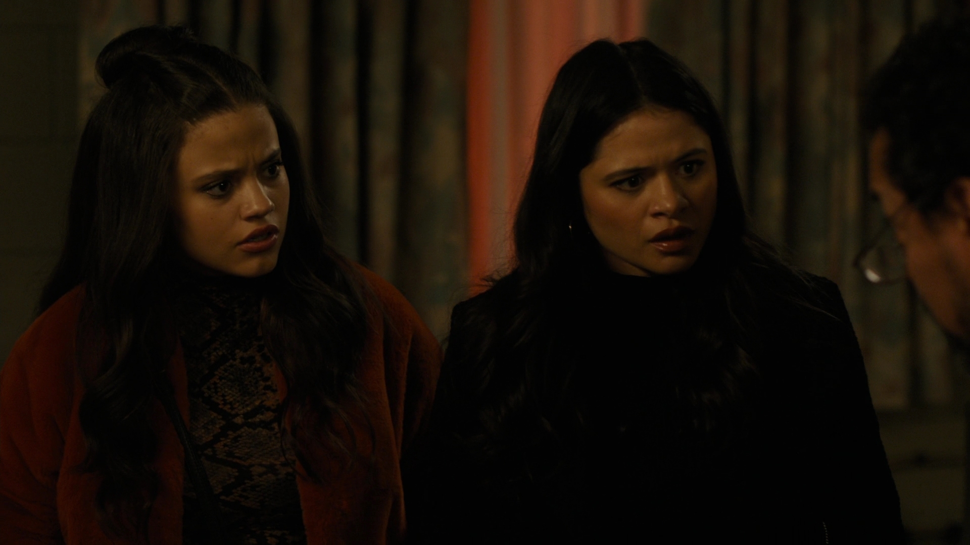 Charmed-Online-dot-nl_Charmed2x09GeussWhosComingToSafeSpaceSeattlle0834.jpg