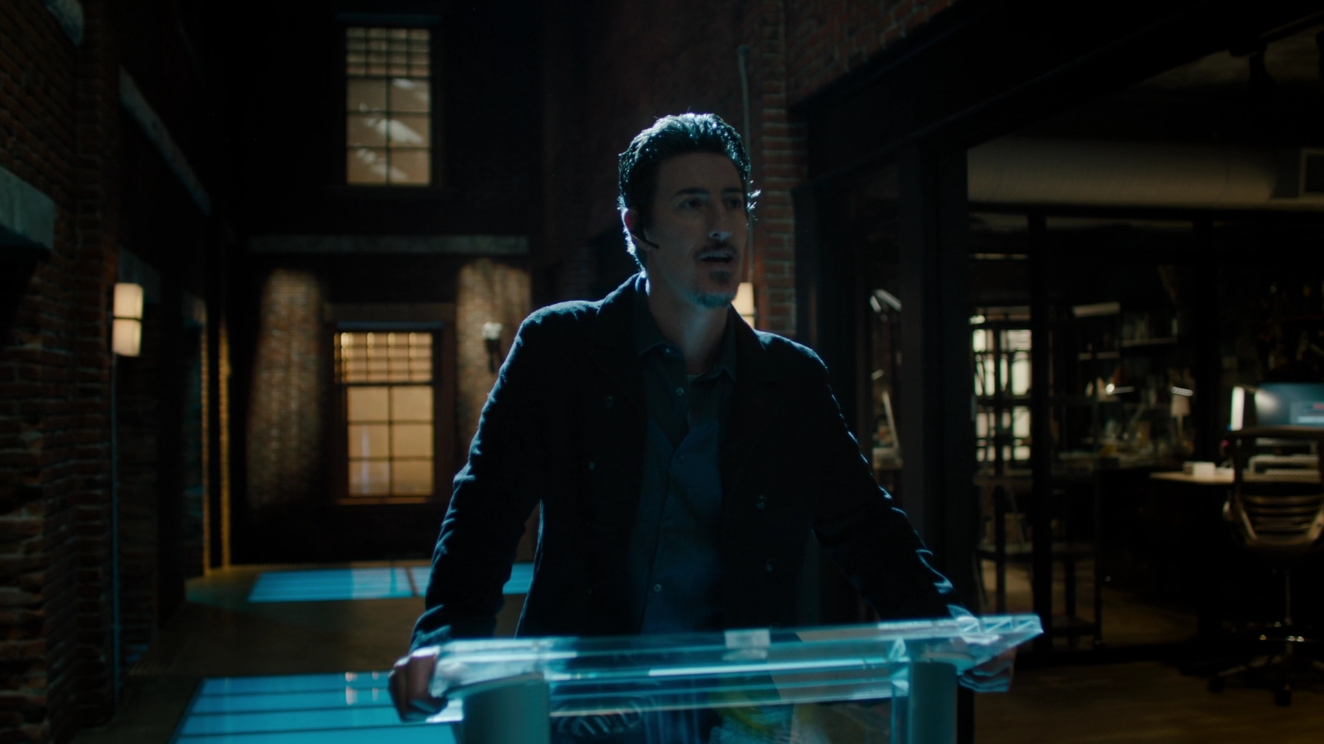 Charmed-Online-dot-nl_Charmed2x09GeussWhosComingToSafeSpaceSeattlle0938.jpg Charmed-Online-dot-nl_Charmed2x09GeussWhosComingToSafeSpaceSeattlle0938.jpg