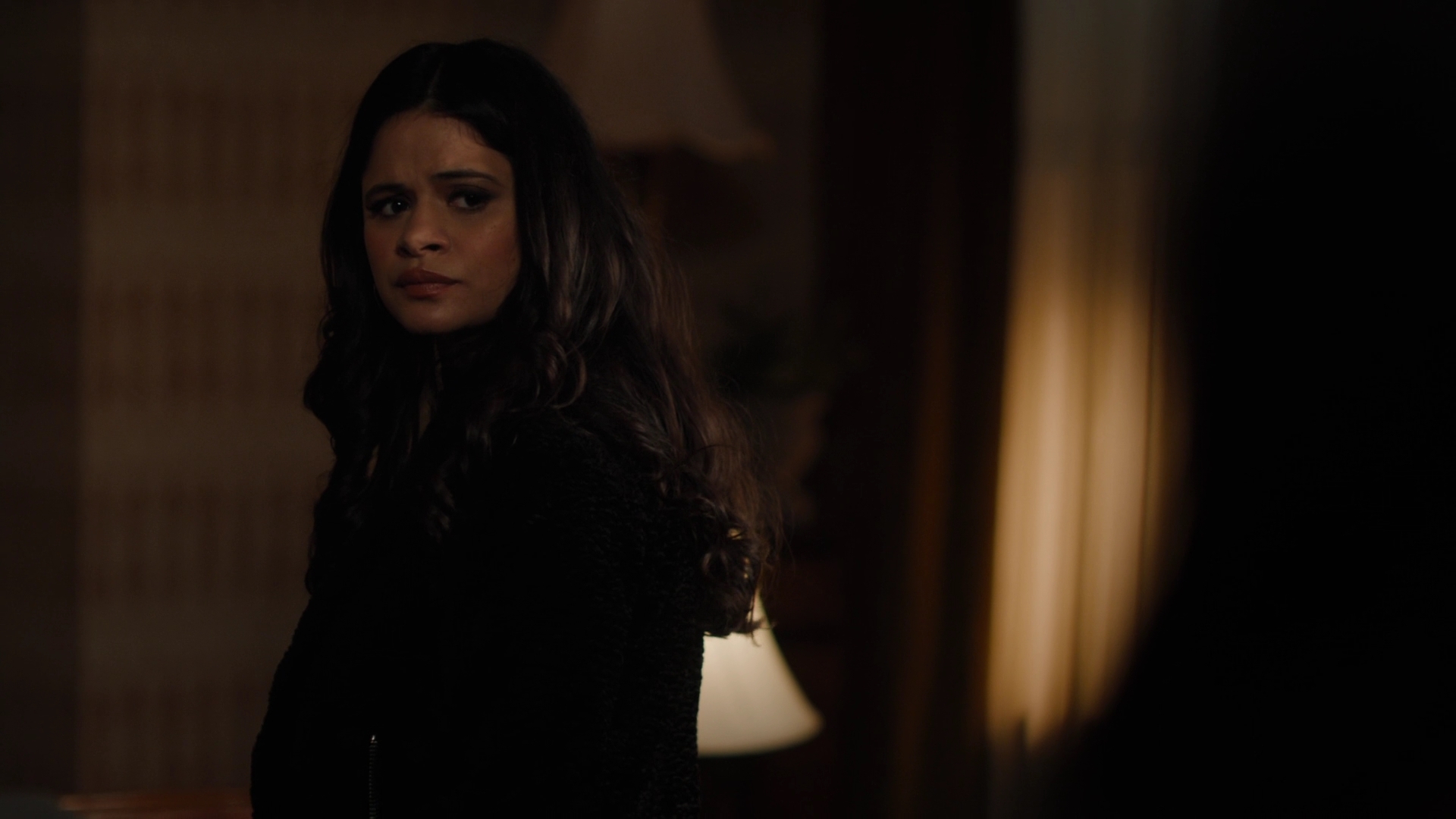 Charmed-Online-dot-nl_Charmed2x09GeussWhosComingToSafeSpaceSeattlle1053.jpg Charmed-Online-dot-nl_Charmed2x09GeussWhosComingToSafeSpaceSeattlle1053.jpg