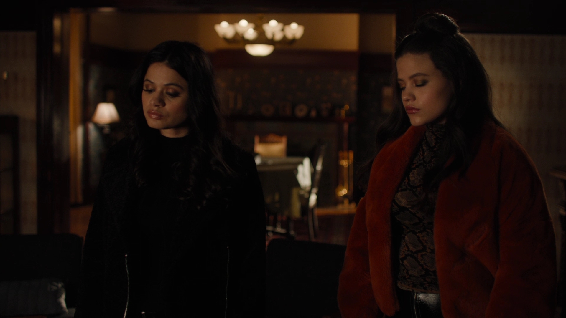 Charmed-Online-dot-nl_Charmed2x09GeussWhosComingToSafeSpaceSeattlle1068.jpg