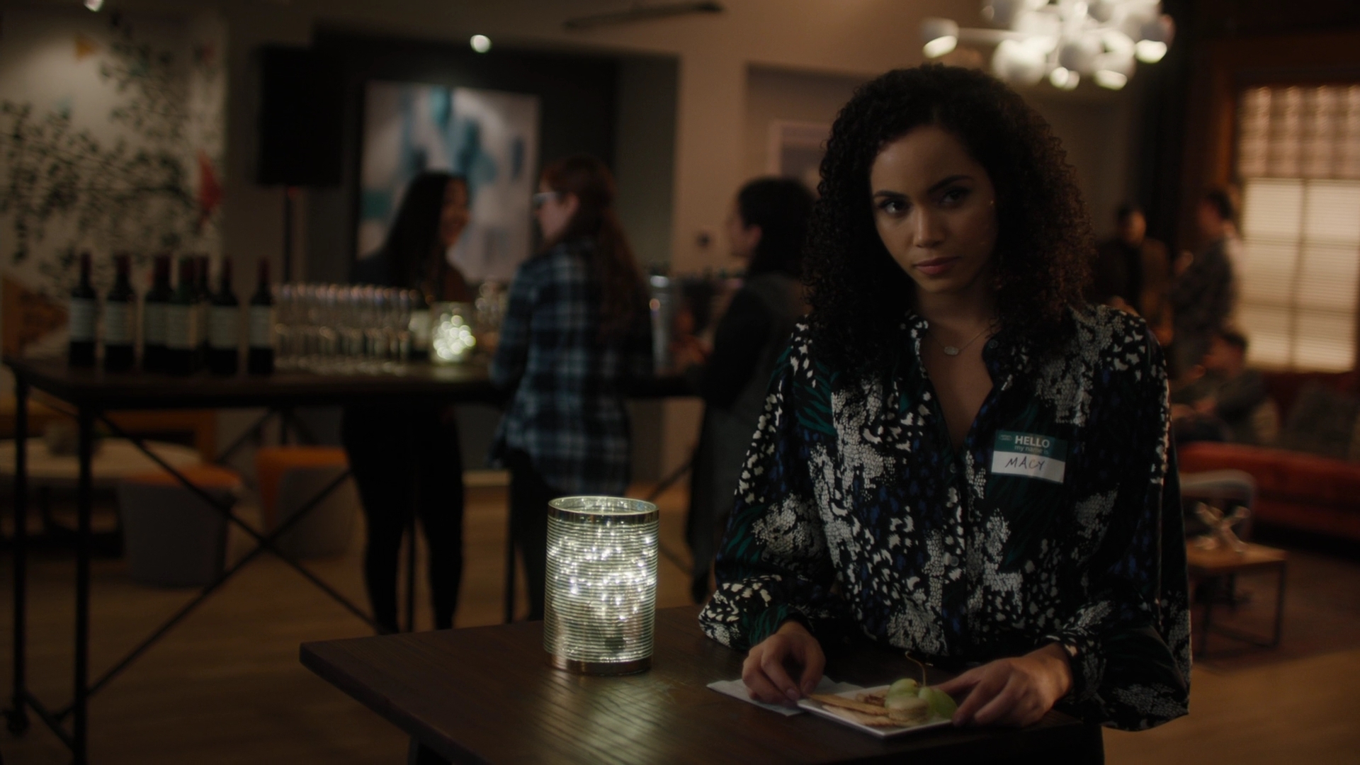 Charmed-Online-dot-nl_Charmed2x09GeussWhosComingToSafeSpaceSeattlle1095.jpg