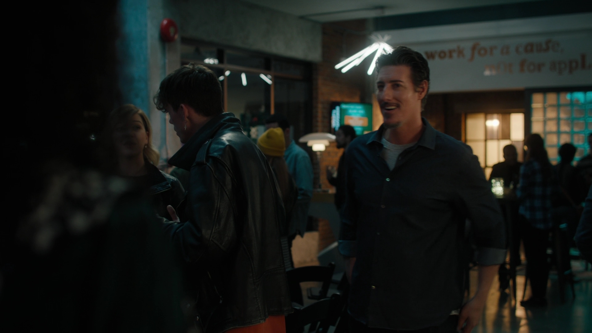 Charmed-Online-dot-nl_Charmed2x09GeussWhosComingToSafeSpaceSeattlle1144.jpg Charmed-Online-dot-nl_Charmed2x09GeussWhosComingToSafeSpaceSeattlle1144.jpg