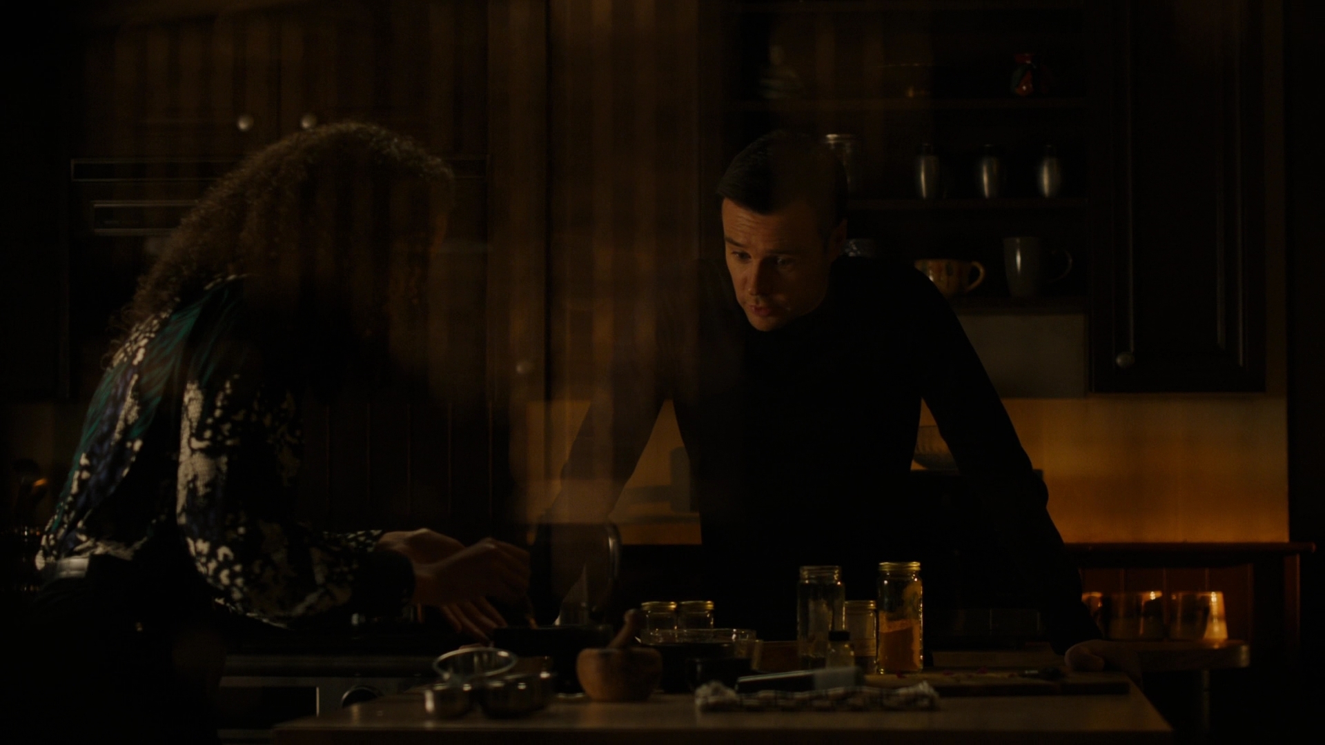 Charmed-Online-dot-nl_Charmed2x09GeussWhosComingToSafeSpaceSeattlle1281.jpg Charmed-Online-dot-nl_Charmed2x09GeussWhosComingToSafeSpaceSeattlle1281.jpg