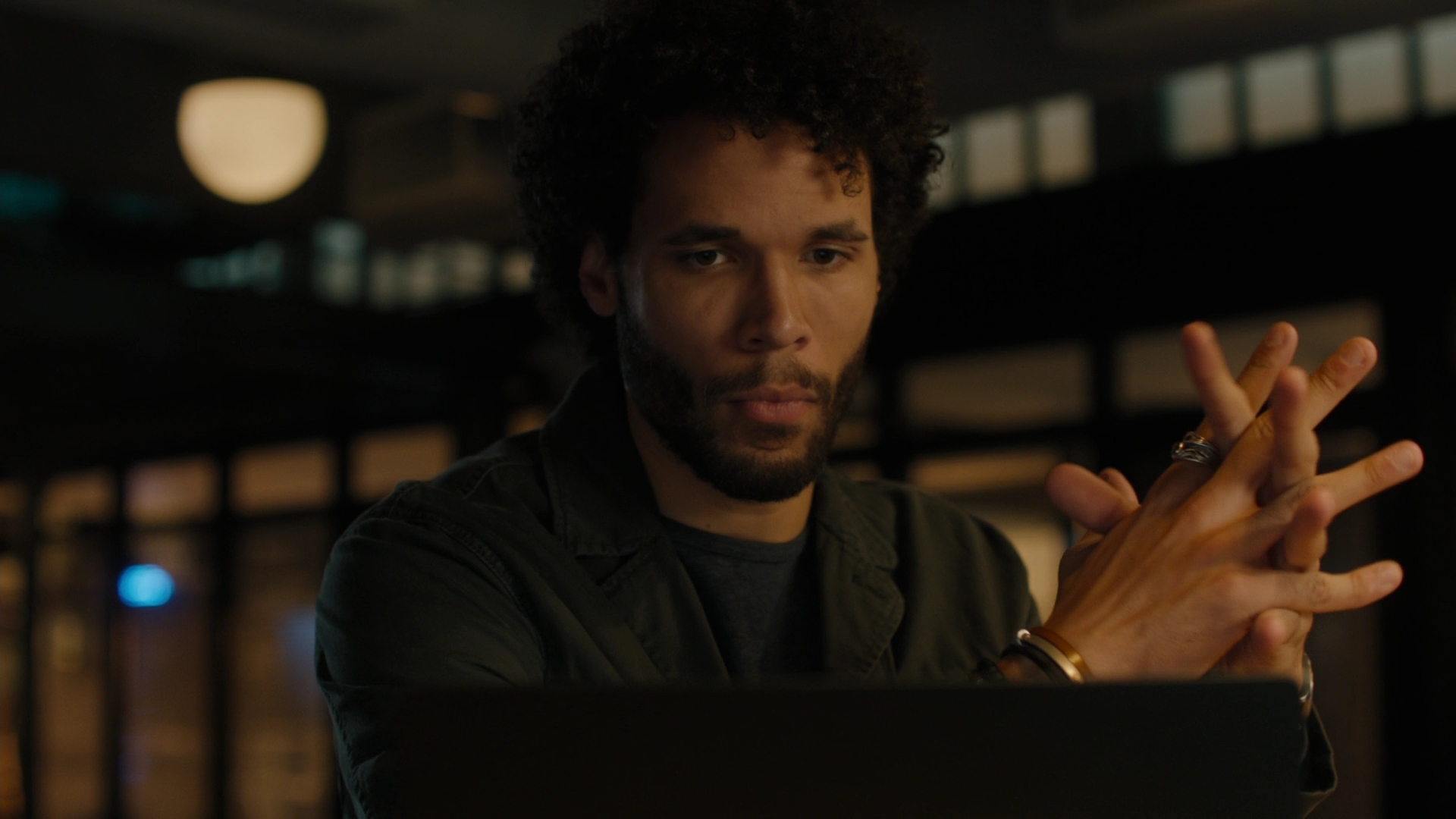 Charmed-Online-dot-nl_Charmed2x09GeussWhosComingToSafeSpaceSeattlle1351.jpg Charmed-Online-dot-nl_Charmed2x09GeussWhosComingToSafeSpaceSeattlle1351.jpg