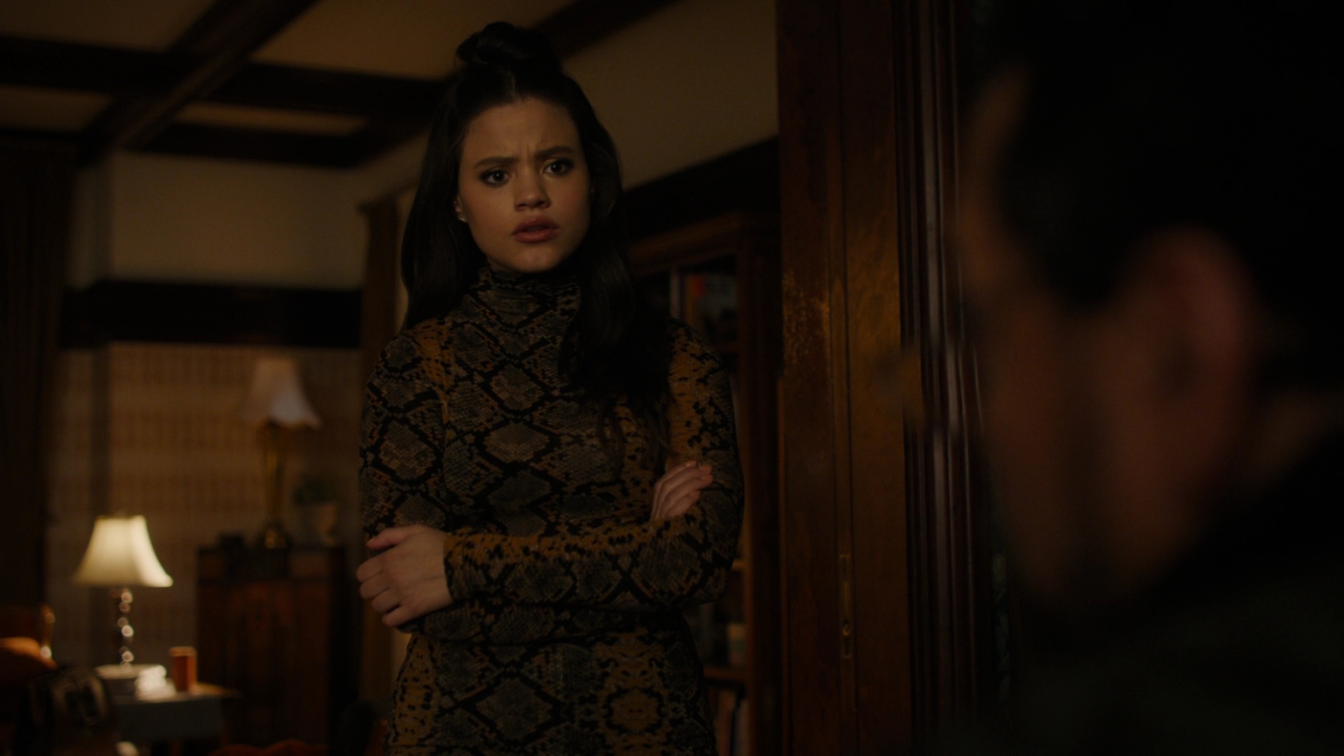 Charmed-Online-dot-nl_Charmed2x09GeussWhosComingToSafeSpaceSeattlle1387.jpg Charmed-Online-dot-nl_Charmed2x09GeussWhosComingToSafeSpaceSeattlle1387.jpg