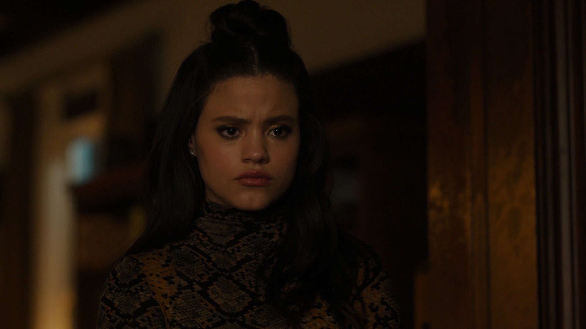 Charmed-Online-dot-nl_Charmed2x09GeussWhosComingToSafeSpaceSeattlle1431.jpg Charmed-Online-dot-nl_Charmed2x09GeussWhosComingToSafeSpaceSeattlle1431.jpg