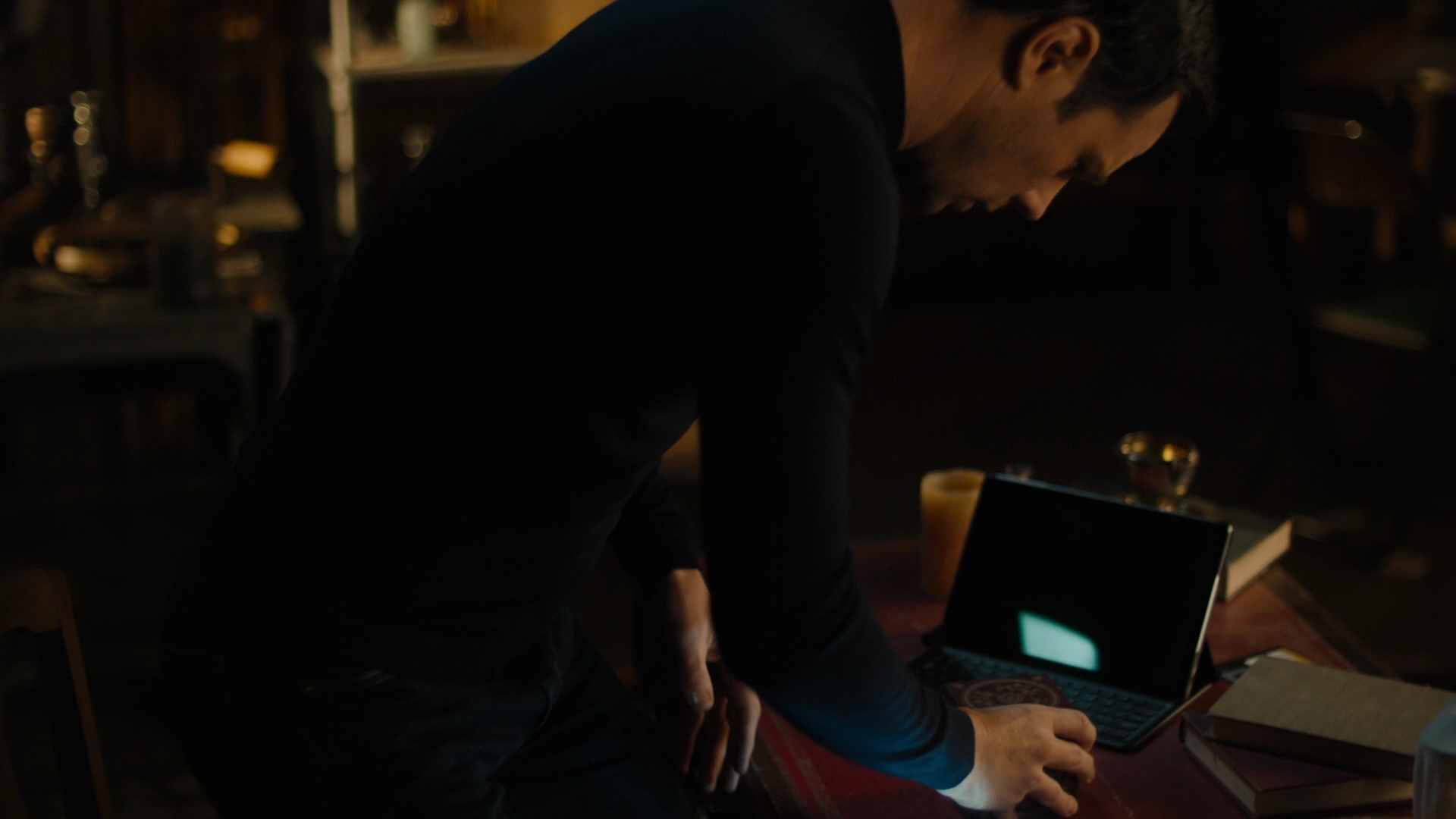 Charmed-Online-dot-nl_Charmed2x09GeussWhosComingToSafeSpaceSeattlle1465.jpg Charmed-Online-dot-nl_Charmed2x09GeussWhosComingToSafeSpaceSeattlle1465.jpg