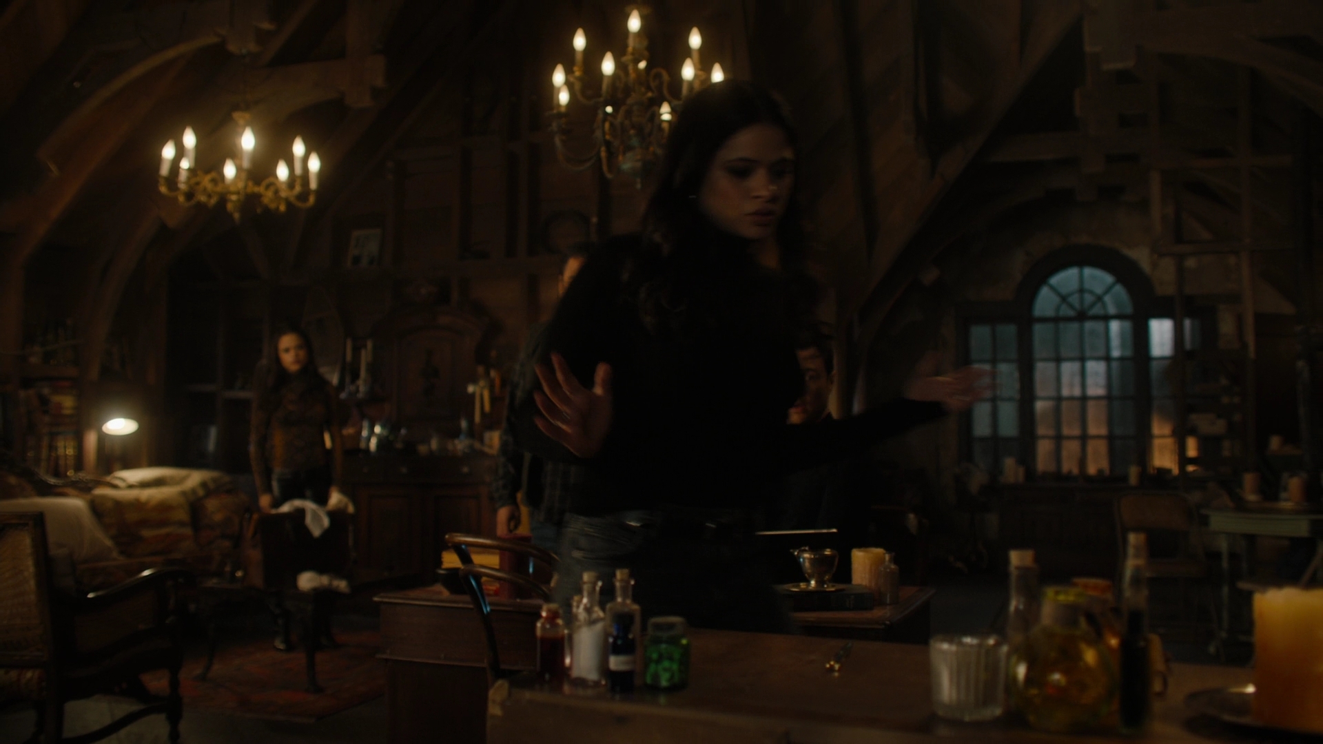 Charmed-Online-dot-nl_Charmed2x09GeussWhosComingToSafeSpaceSeattlle1490.jpg