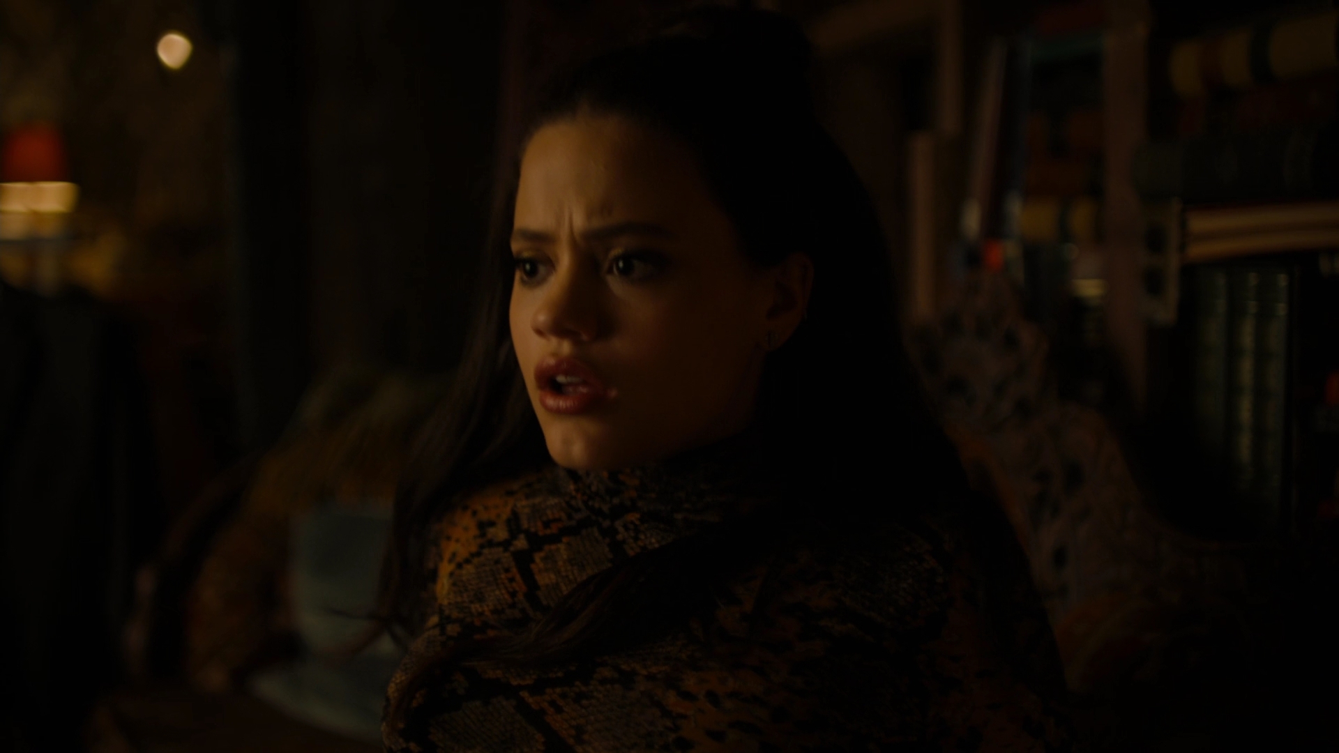 Charmed-Online-dot-nl_Charmed2x09GeussWhosComingToSafeSpaceSeattlle1525.jpg