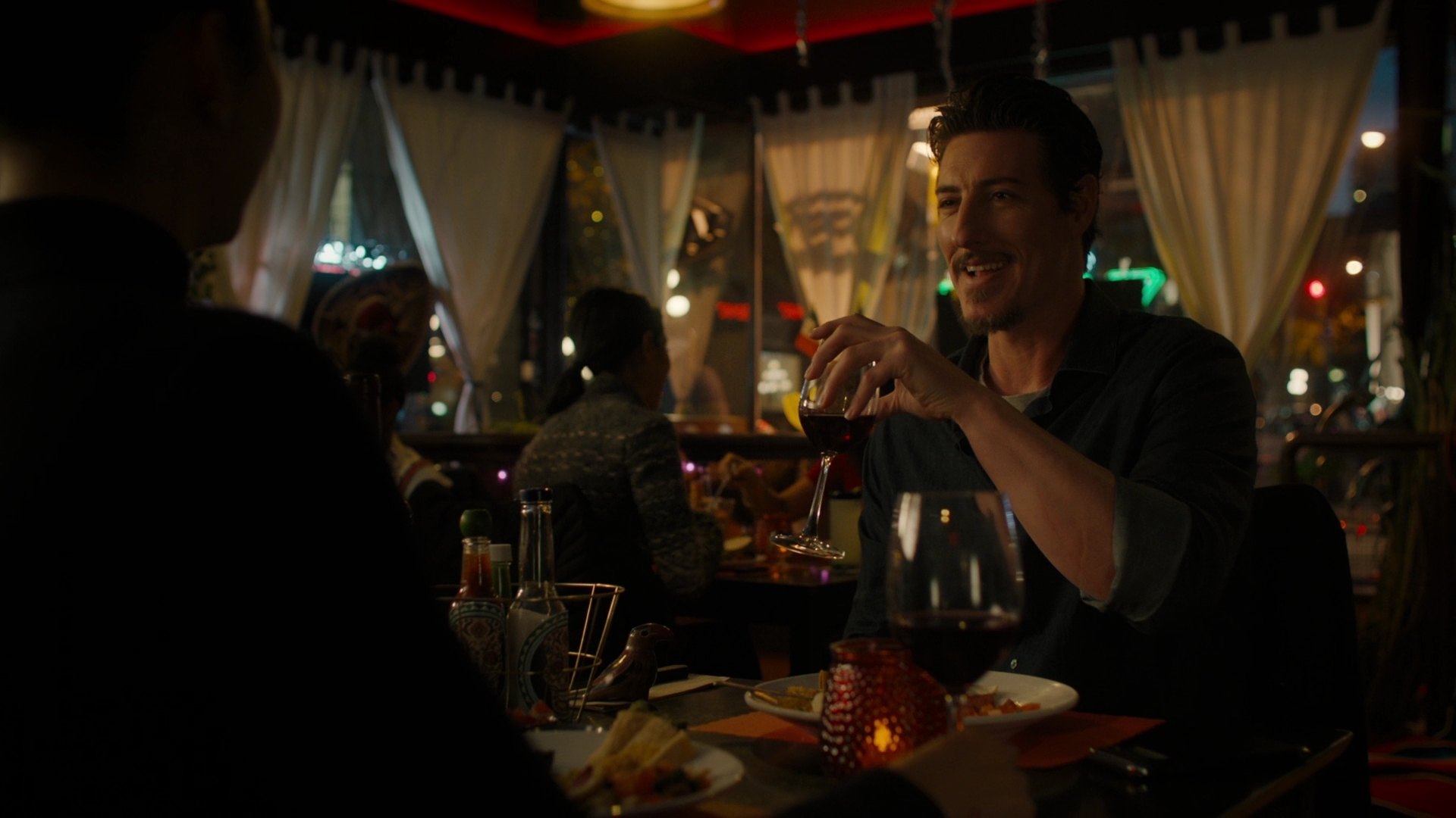 Charmed-Online-dot-nl_Charmed2x09GeussWhosComingToSafeSpaceSeattlle1577.jpg Charmed-Online-dot-nl_Charmed2x09GeussWhosComingToSafeSpaceSeattlle1577.jpg