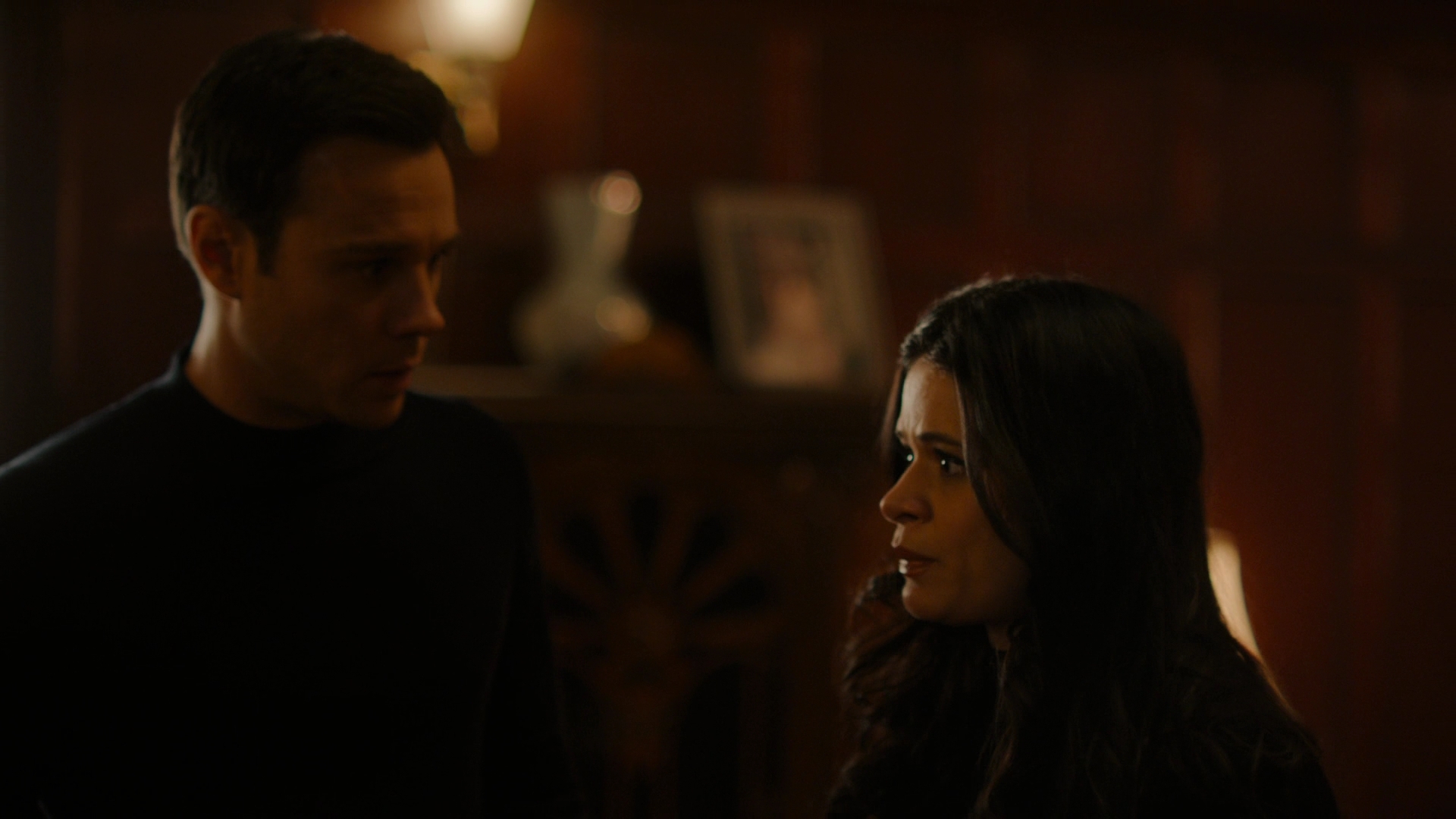 Charmed-Online-dot-nl_Charmed2x09GeussWhosComingToSafeSpaceSeattlle1708.jpg