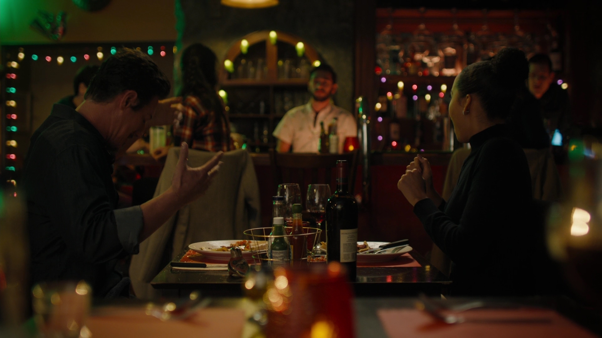 Charmed-Online-dot-nl_Charmed2x09GeussWhosComingToSafeSpaceSeattlle1801.jpg Charmed-Online-dot-nl_Charmed2x09GeussWhosComingToSafeSpaceSeattlle1801.jpg