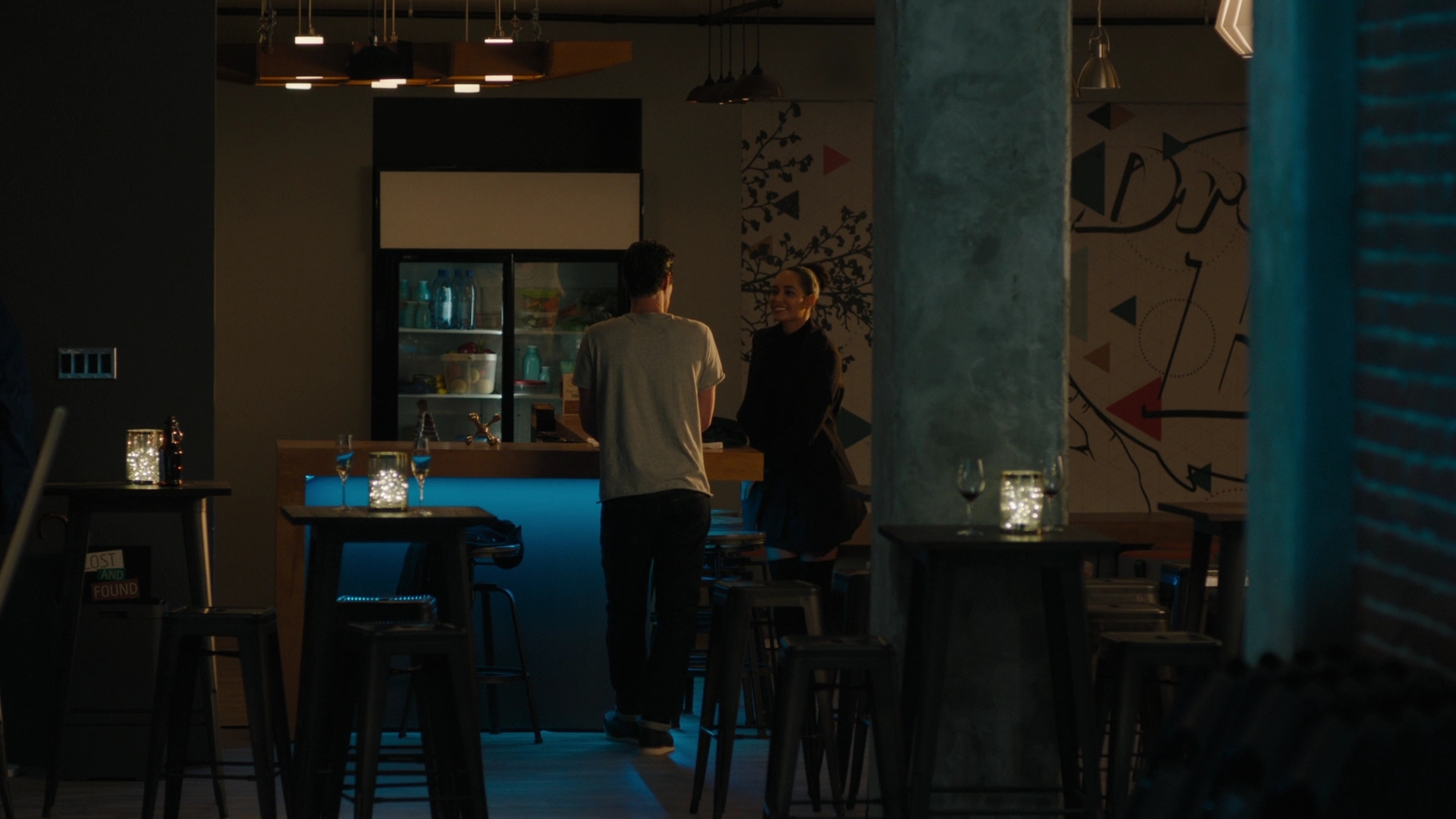 Charmed-Online-dot-nl_Charmed2x09GeussWhosComingToSafeSpaceSeattlle2167.jpg Charmed-Online-dot-nl_Charmed2x09GeussWhosComingToSafeSpaceSeattlle2167.jpg