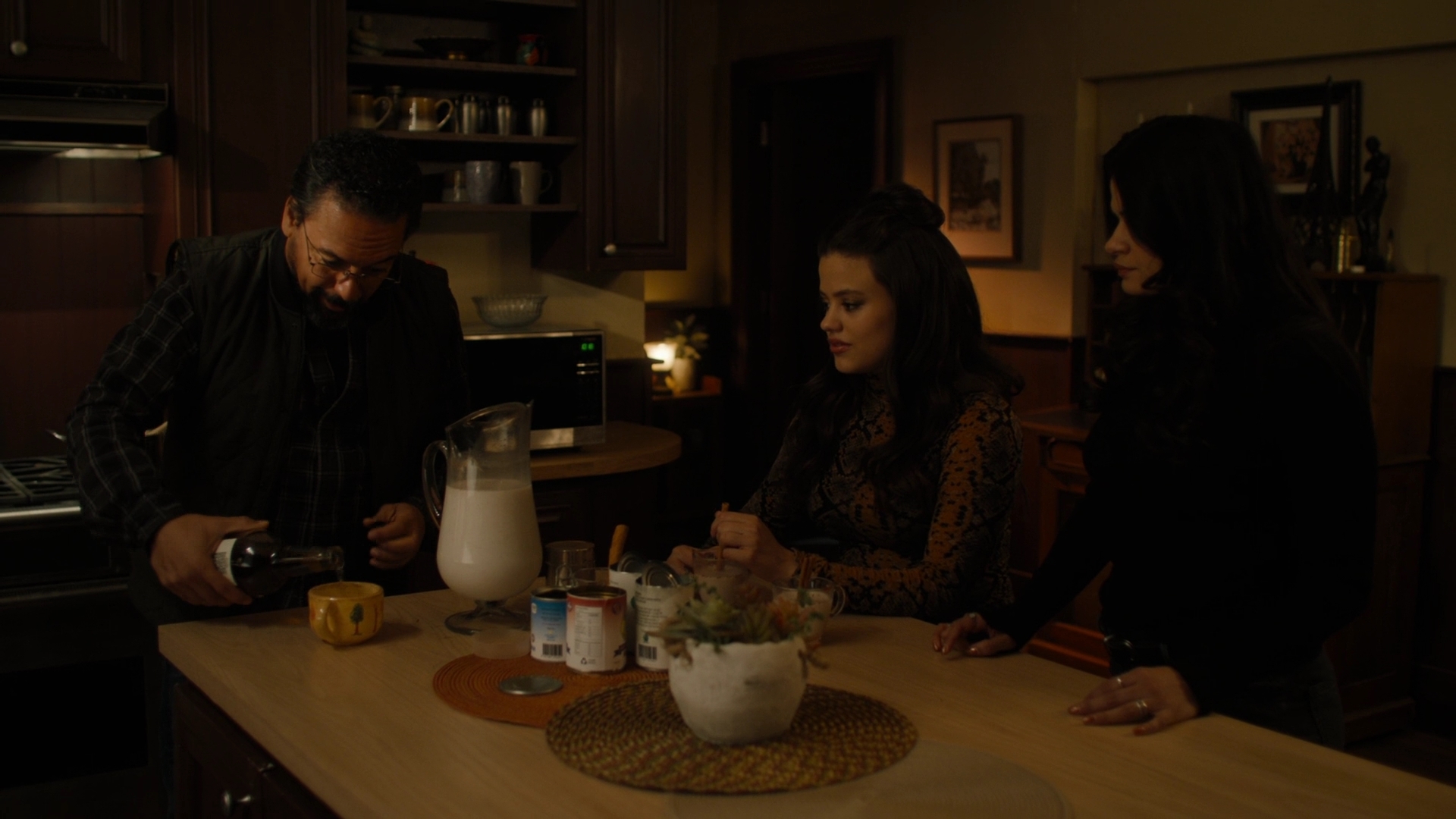Charmed-Online-dot-nl_Charmed2x09GeussWhosComingToSafeSpaceSeattlle2336.jpg