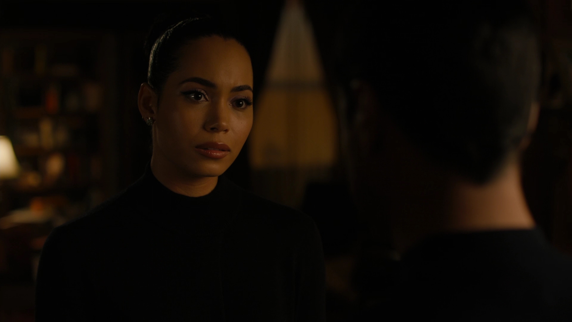 Charmed-Online-dot-nl_Charmed2x09GeussWhosComingToSafeSpaceSeattlle2390.jpg Charmed-Online-dot-nl_Charmed2x09GeussWhosComingToSafeSpaceSeattlle2390.jpg