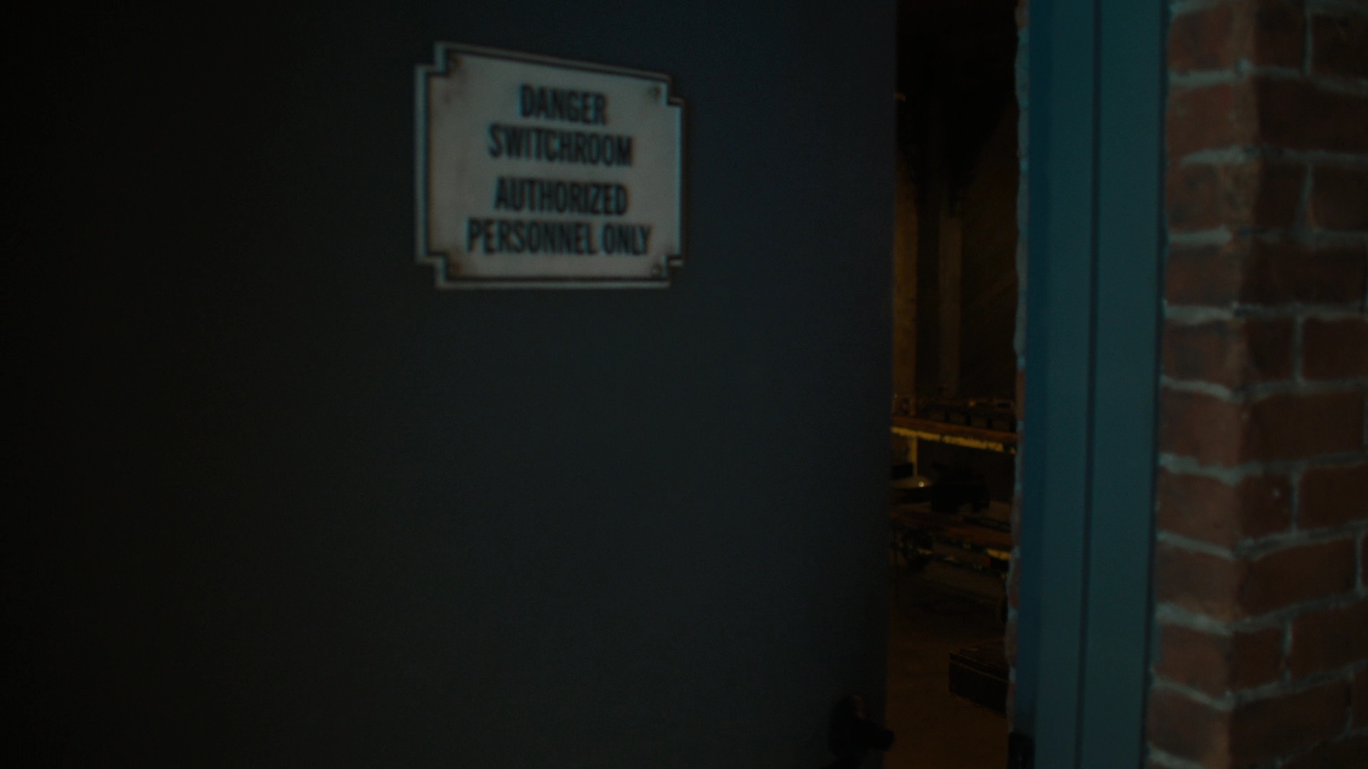 Charmed-Online-dot-nl_Charmed2x09GeussWhosComingToSafeSpaceSeattlle2463.jpg Charmed-Online-dot-nl_Charmed2x09GeussWhosComingToSafeSpaceSeattlle2463.jpg