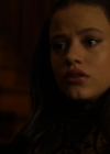 Charmed-Online-dot-nl_Charmed2x09GeussWhosComingToSafeSpaceSeattlle2114.jpg