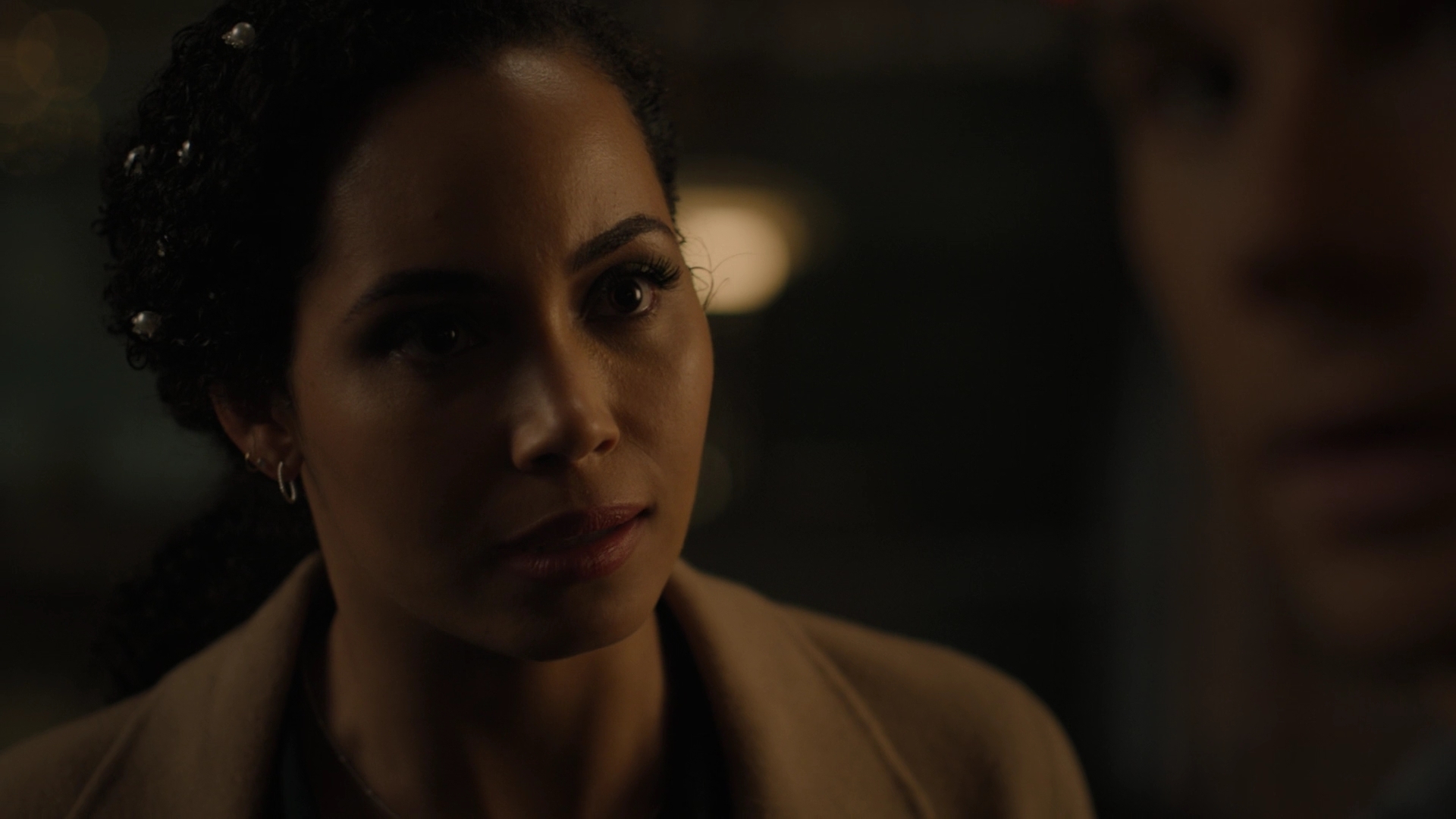 Charmed-Online-dot-nl_Charmed2x10CurseWords0338.jpg Charmed-Online-dot-nl_Charmed2x10CurseWords0338.jpg