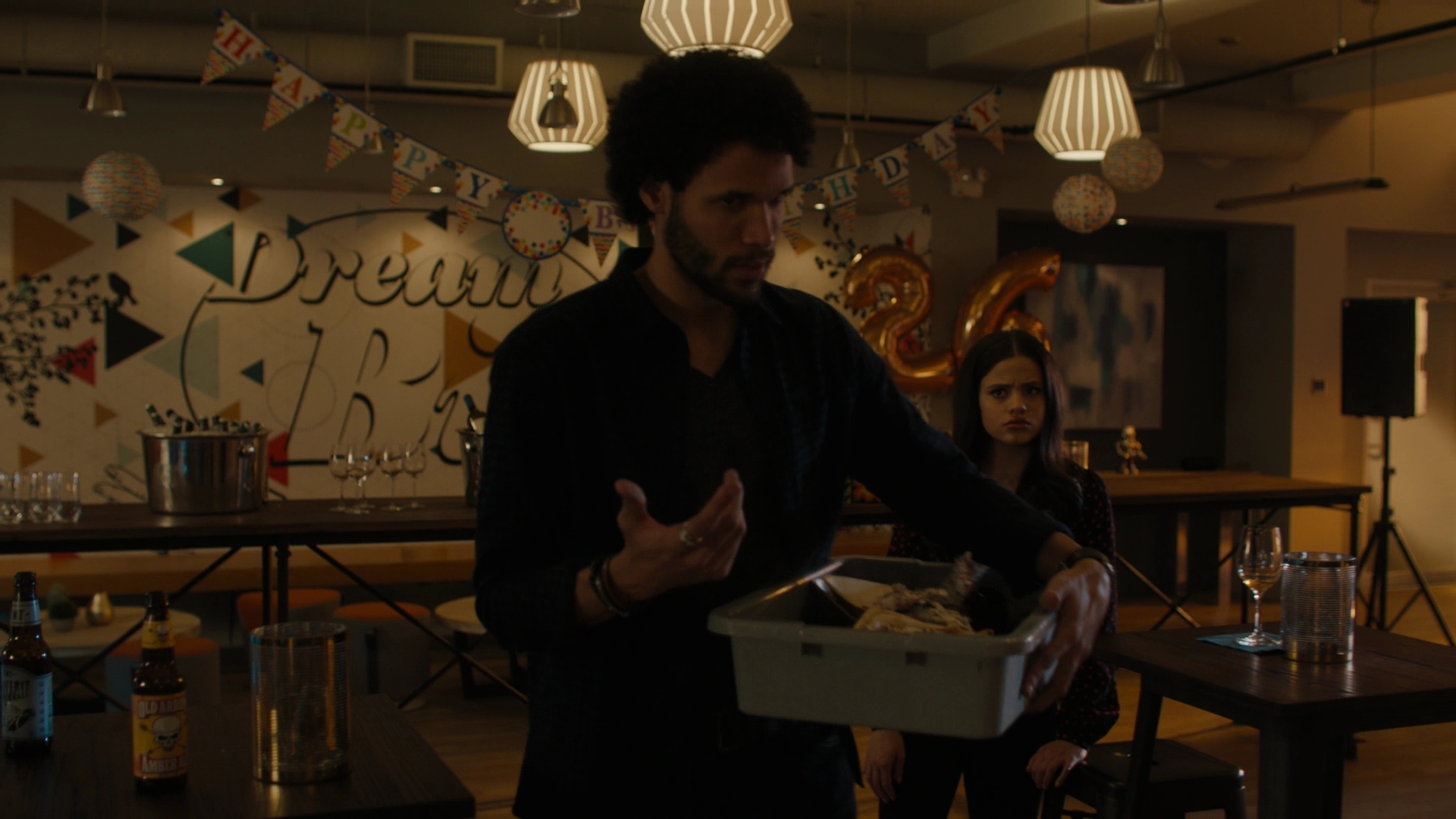 Charmed-Online-dot-nl_Charmed2x10CurseWords0511.jpg Charmed-Online-dot-nl_Charmed2x10CurseWords0511.jpg