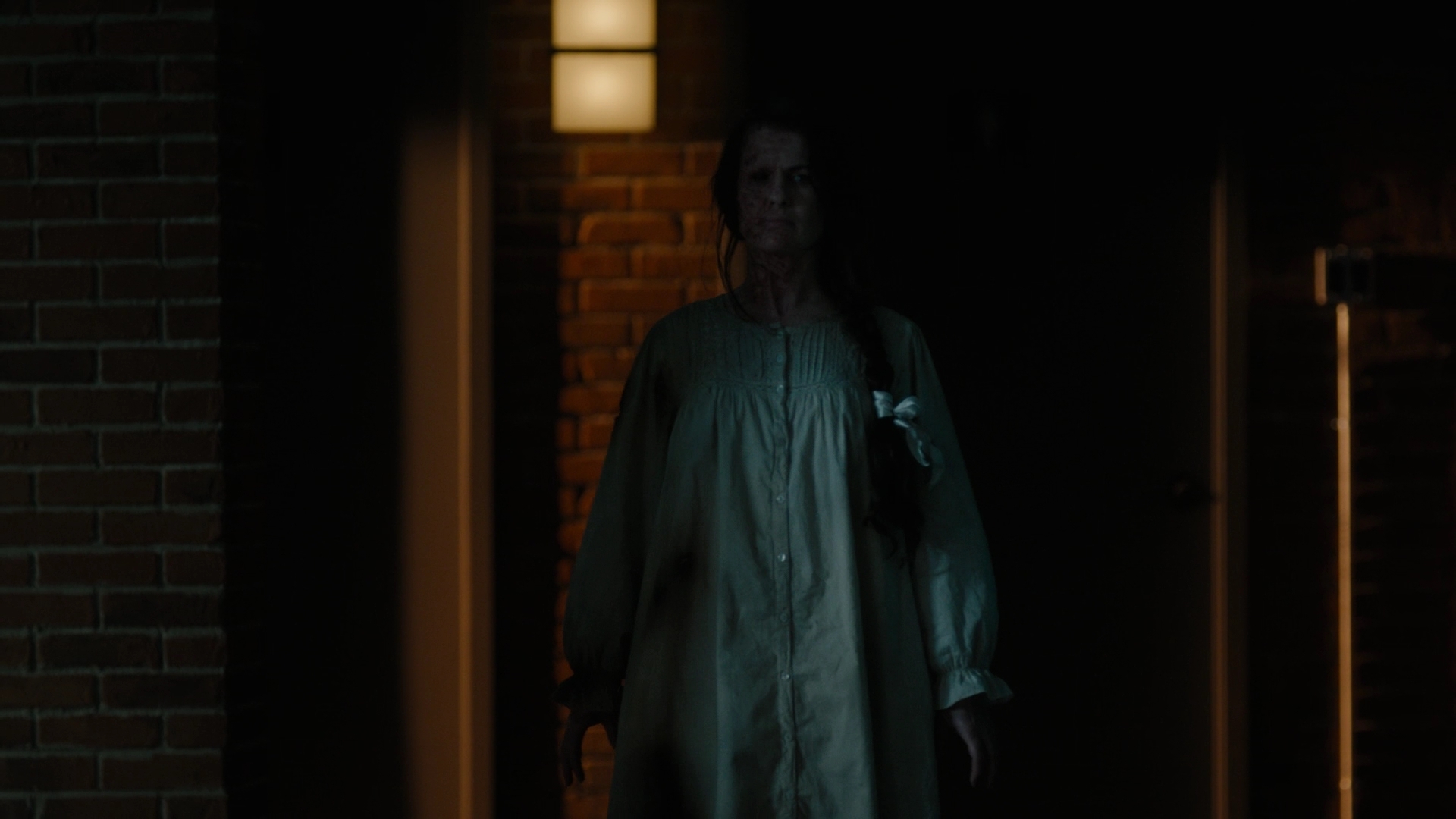 Charmed-Online-dot-nl_Charmed2x10CurseWords0640.jpg Charmed-Online-dot-nl_Charmed2x10CurseWords0640.jpg