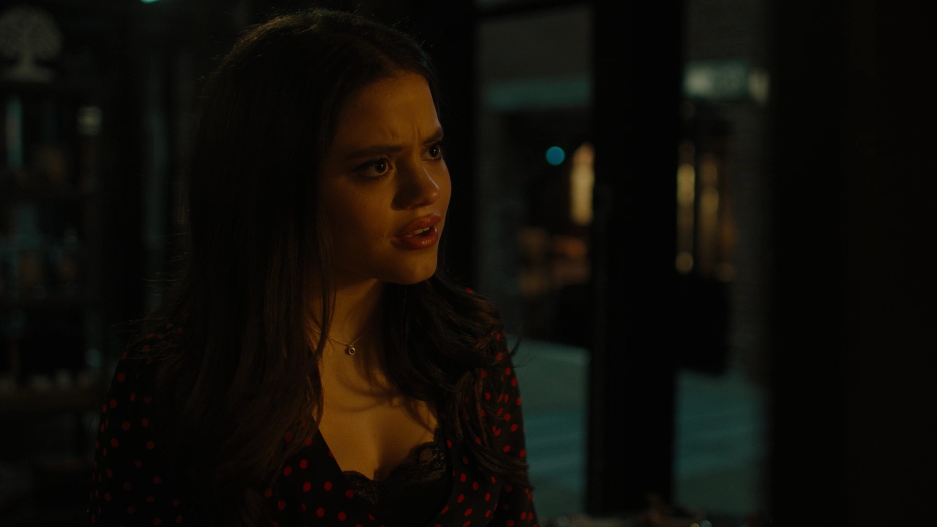 Charmed-Online-dot-nl_Charmed2x10CurseWords0950.jpg Charmed-Online-dot-nl_Charmed2x10CurseWords0950.jpg