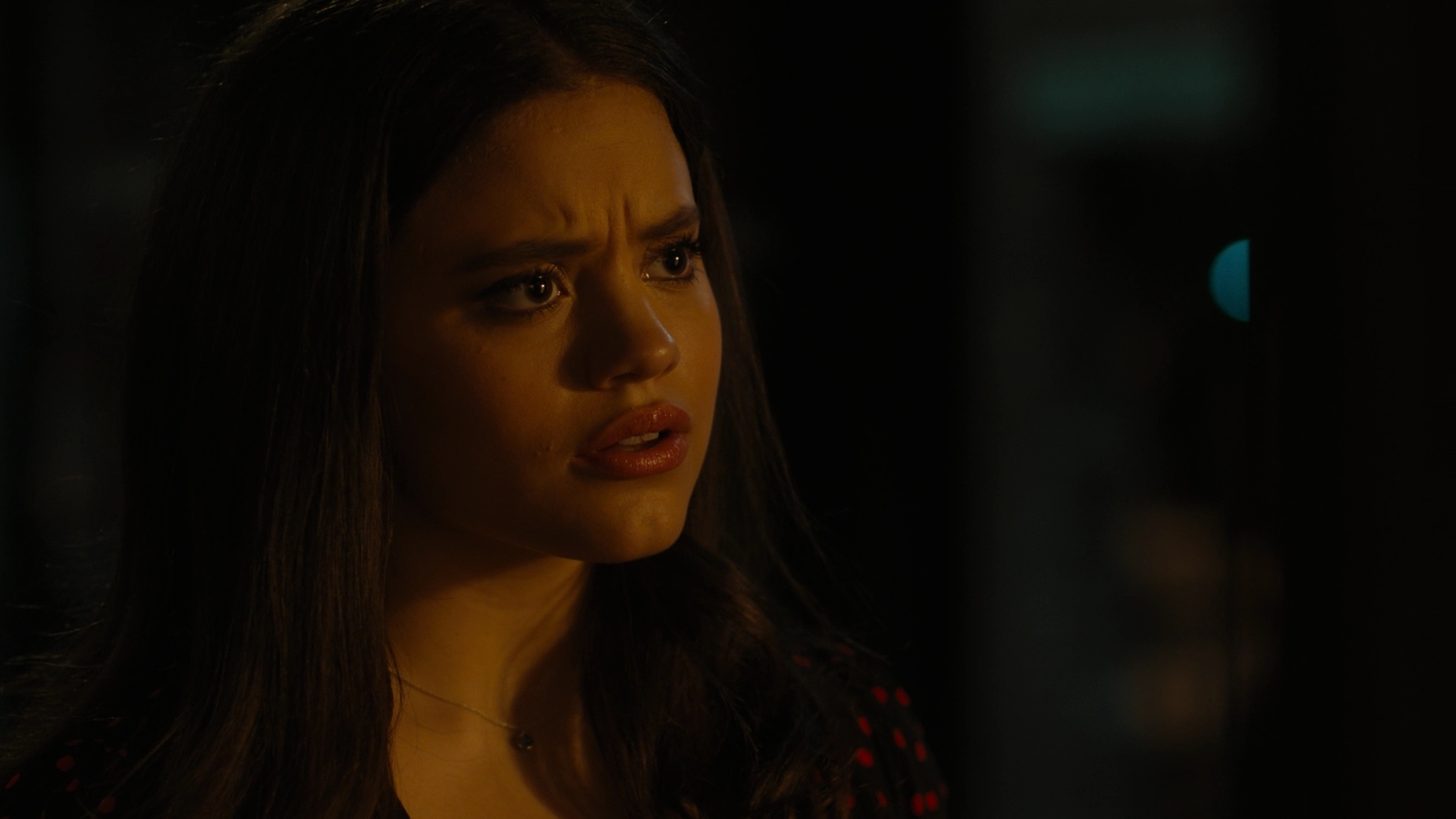 Charmed-Online-dot-nl_Charmed2x10CurseWords0959.jpg Charmed-Online-dot-nl_Charmed2x10CurseWords0959.jpg