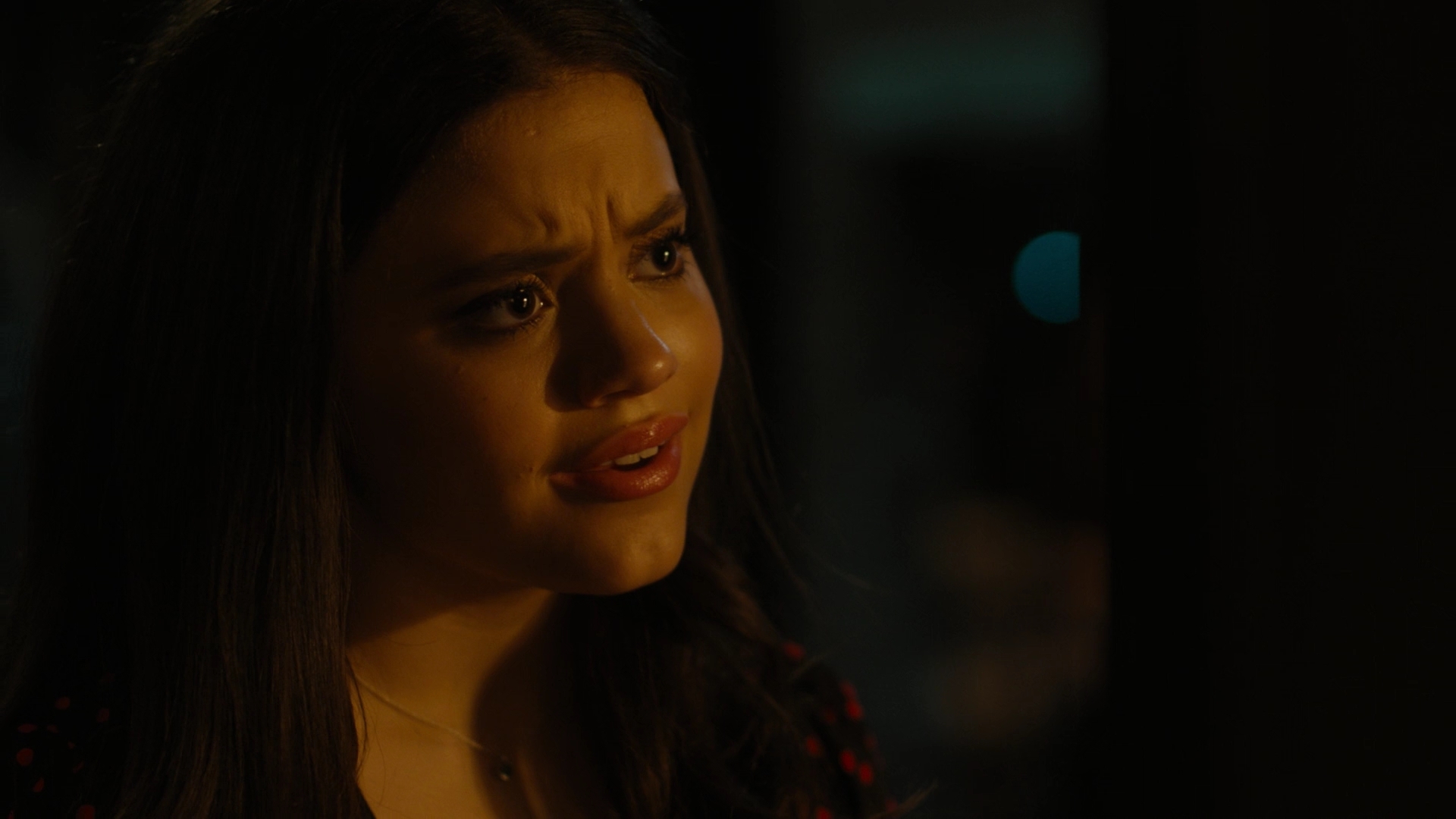 Charmed-Online-dot-nl_Charmed2x10CurseWords0998.jpg Charmed-Online-dot-nl_Charmed2x10CurseWords0998.jpg