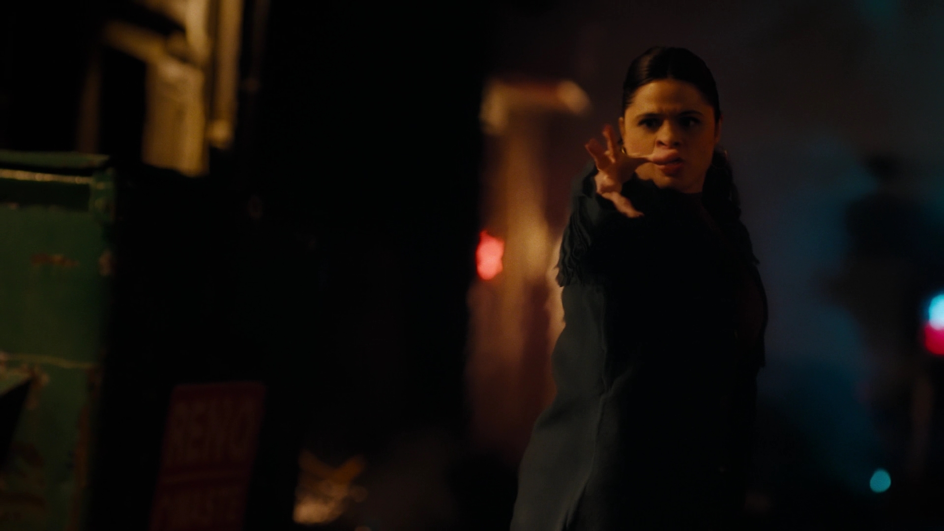 Charmed-Online-dot-nl_Charmed2x10CurseWords1129.jpg Charmed-Online-dot-nl_Charmed2x10CurseWords1129.jpg