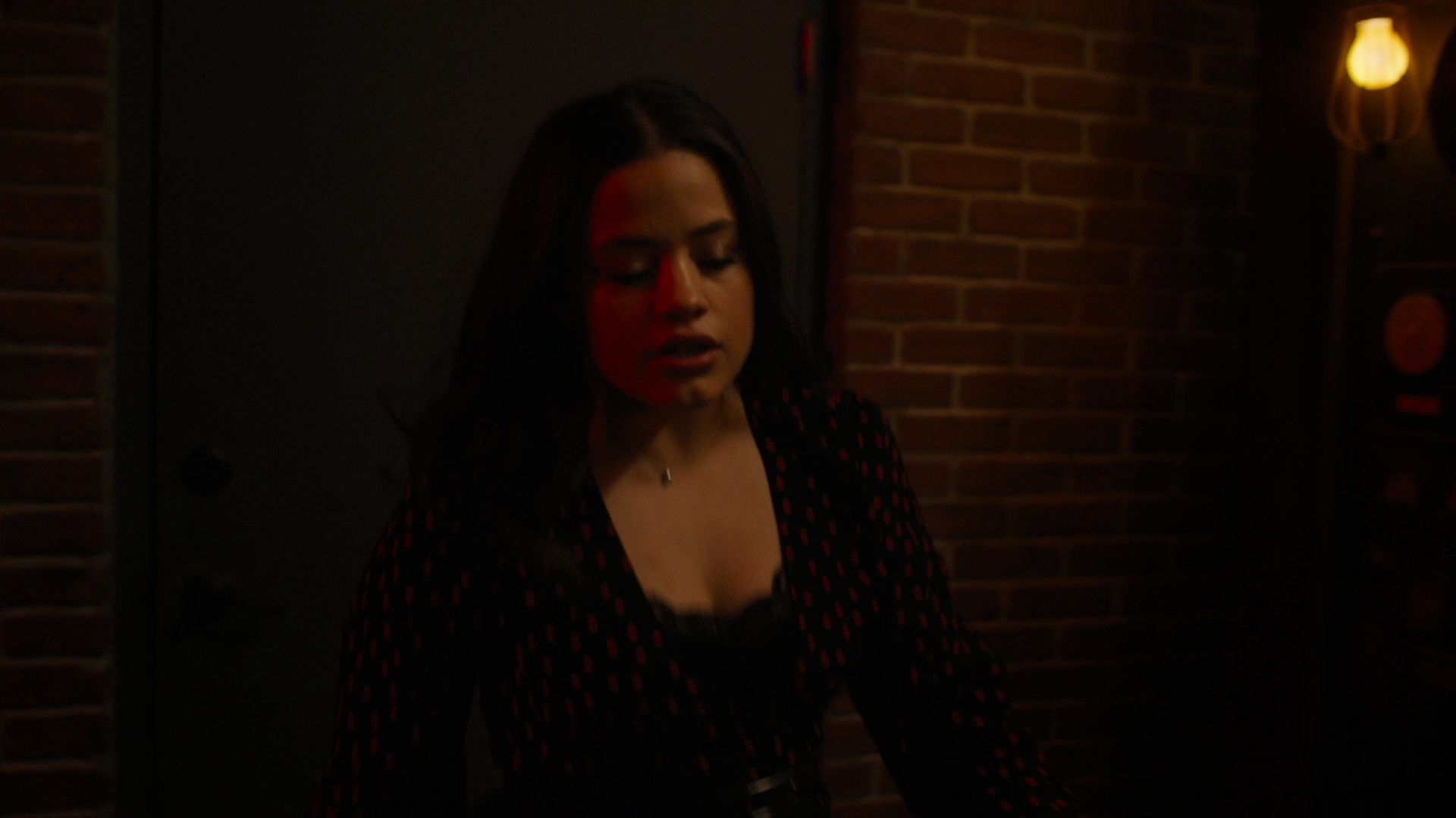 Charmed-Online-dot-nl_Charmed2x10CurseWords1378.jpg
