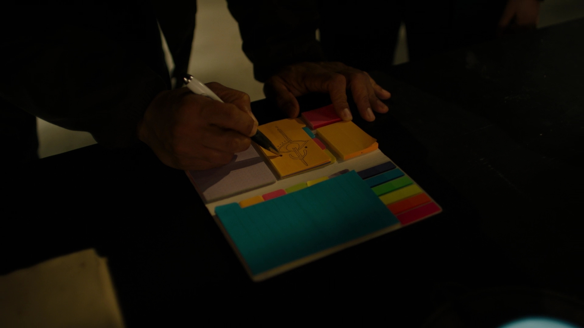 Charmed-Online-dot-nl_Charmed2x10CurseWords1514.jpg Charmed-Online-dot-nl_Charmed2x10CurseWords1514.jpg