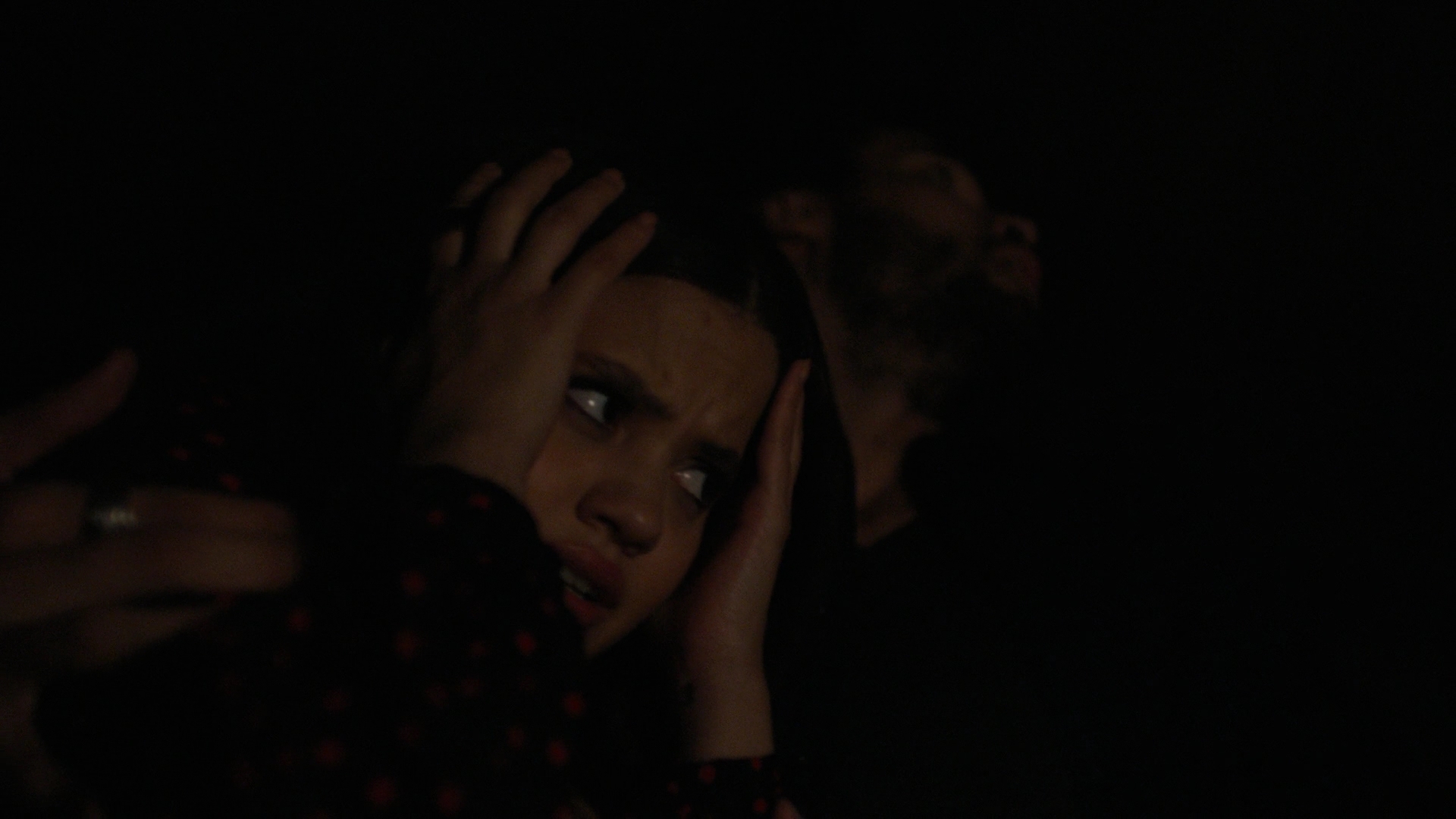 Charmed-Online-dot-nl_Charmed2x10CurseWords1694.jpg Charmed-Online-dot-nl_Charmed2x10CurseWords1694.jpg