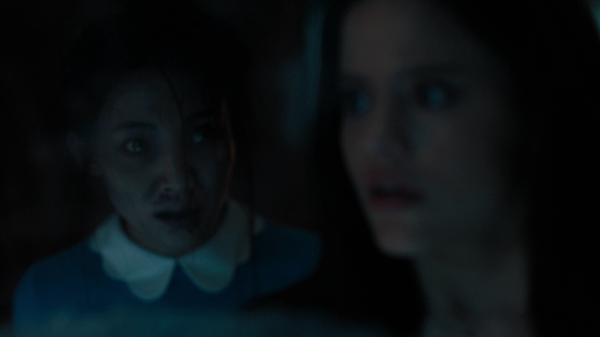 Charmed-Online-dot-nl_Charmed2x10CurseWords1929.jpg